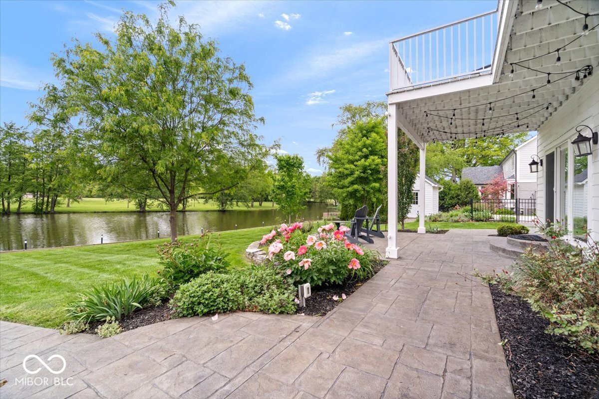 11416 E Lakeshore Drive