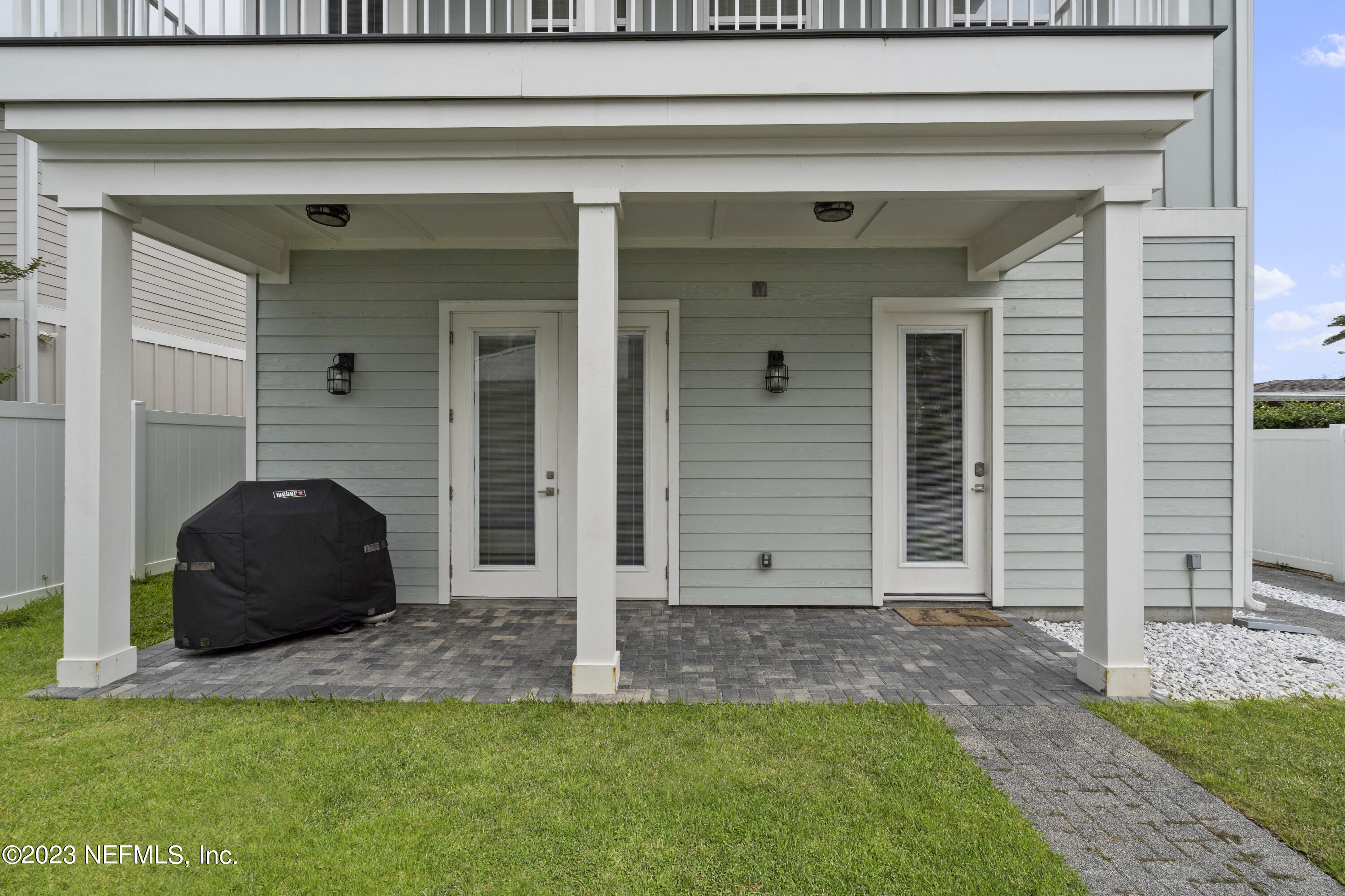 232 DAVIS Street