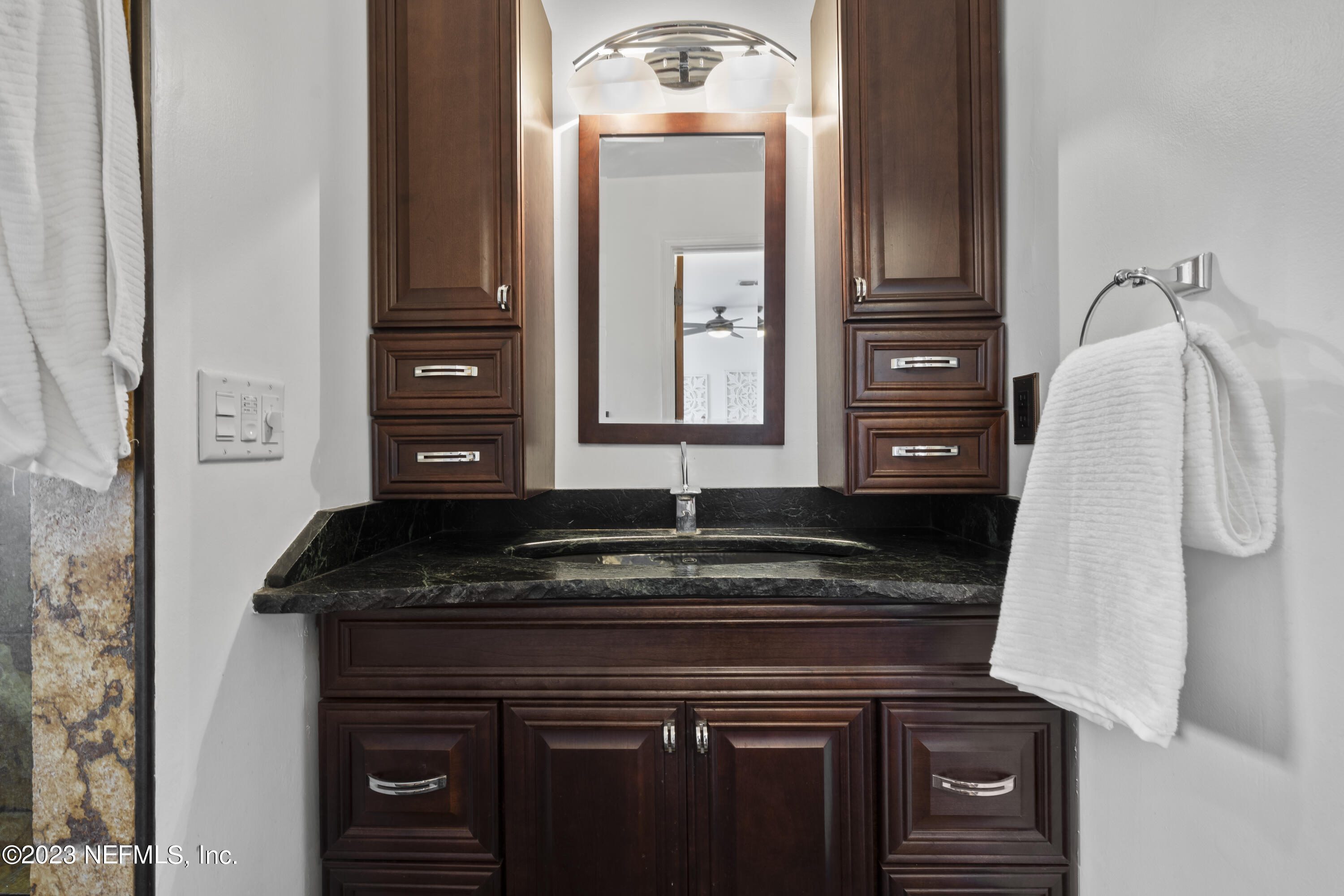 105 SOLANO CAY Circle