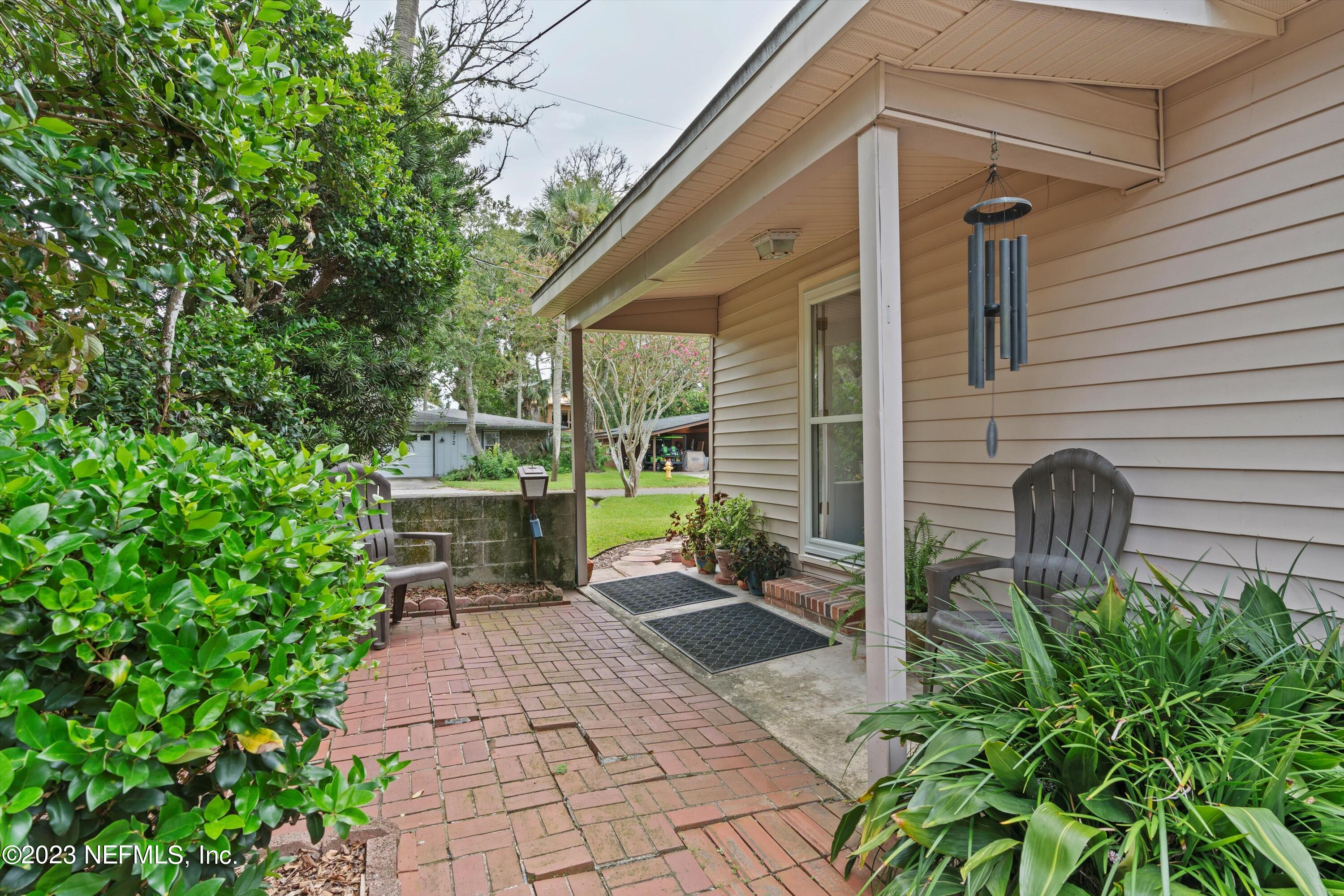 371 9TH Street