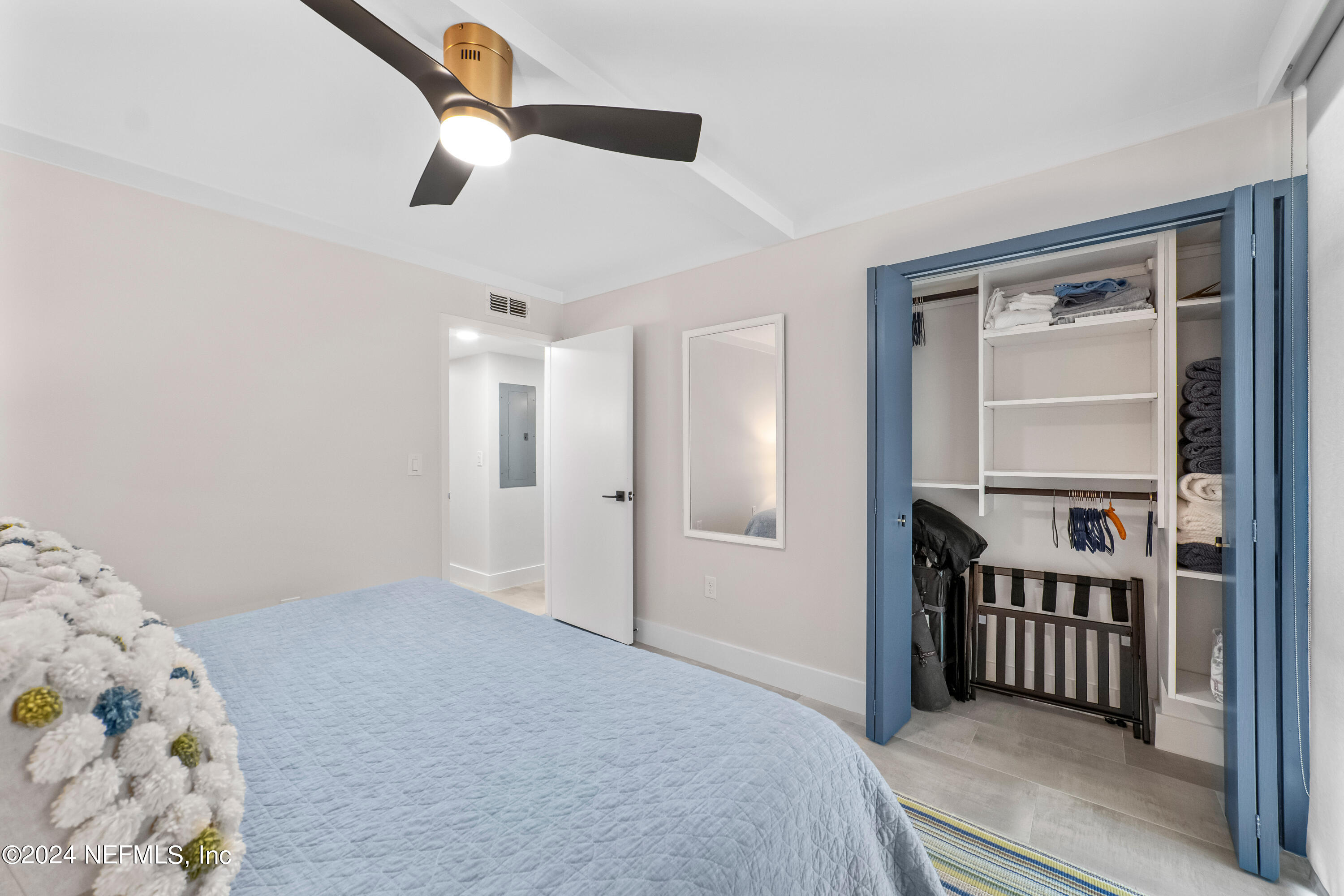 2100 OCEAN Drive S, 2C