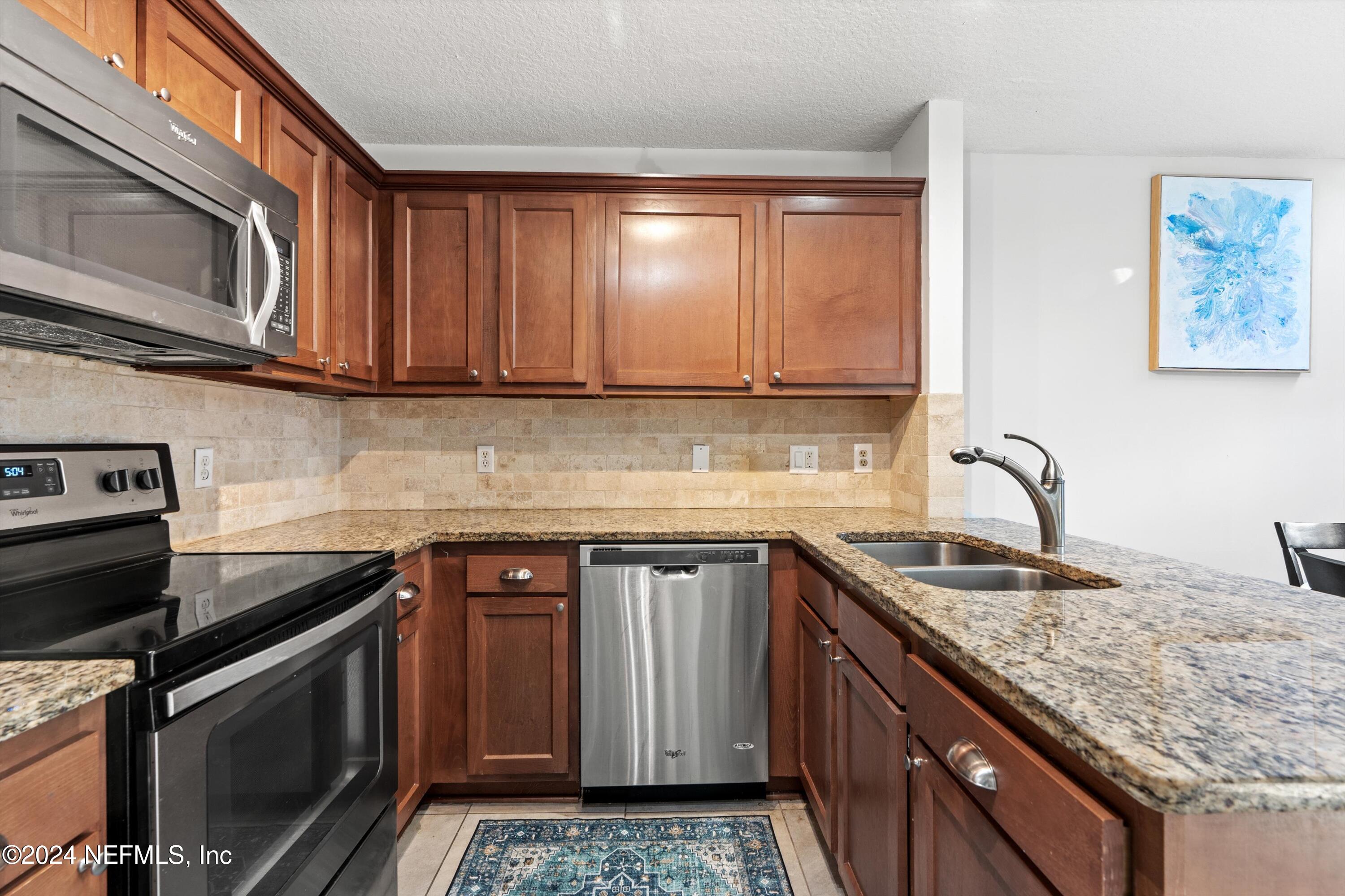 591 SELVA LAKES Circle