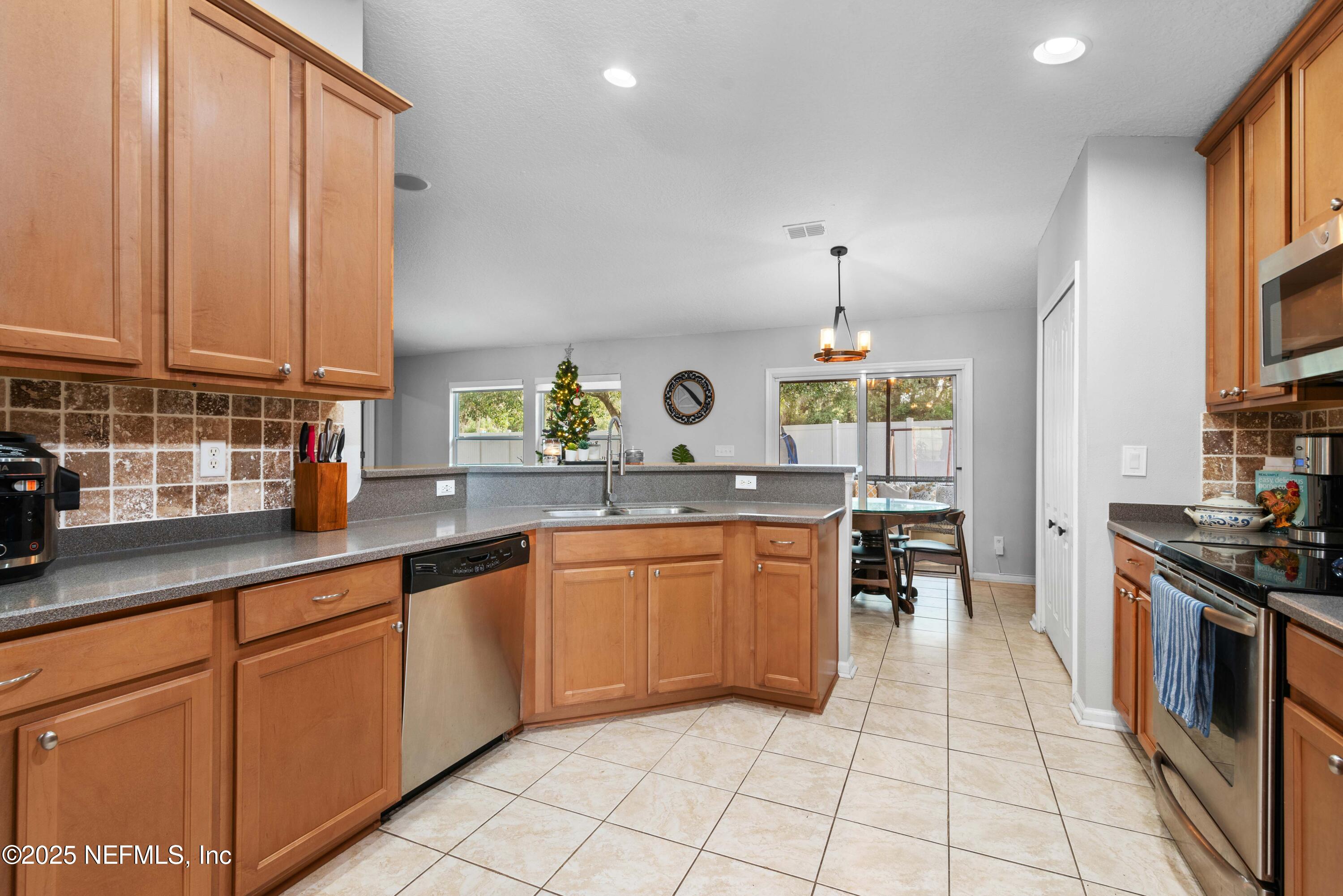 12435 SUGARBERRY Way