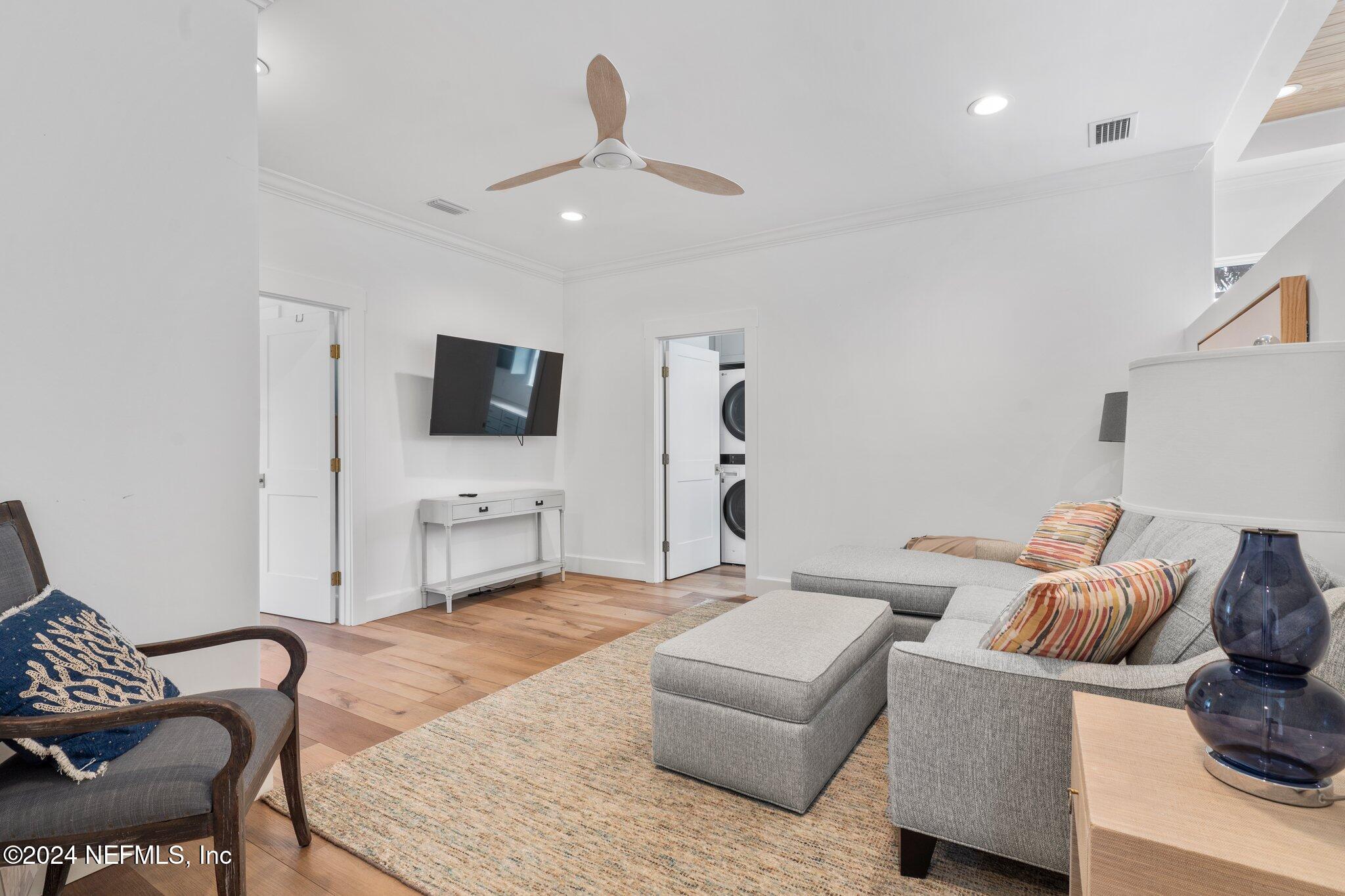 307 4TH Street