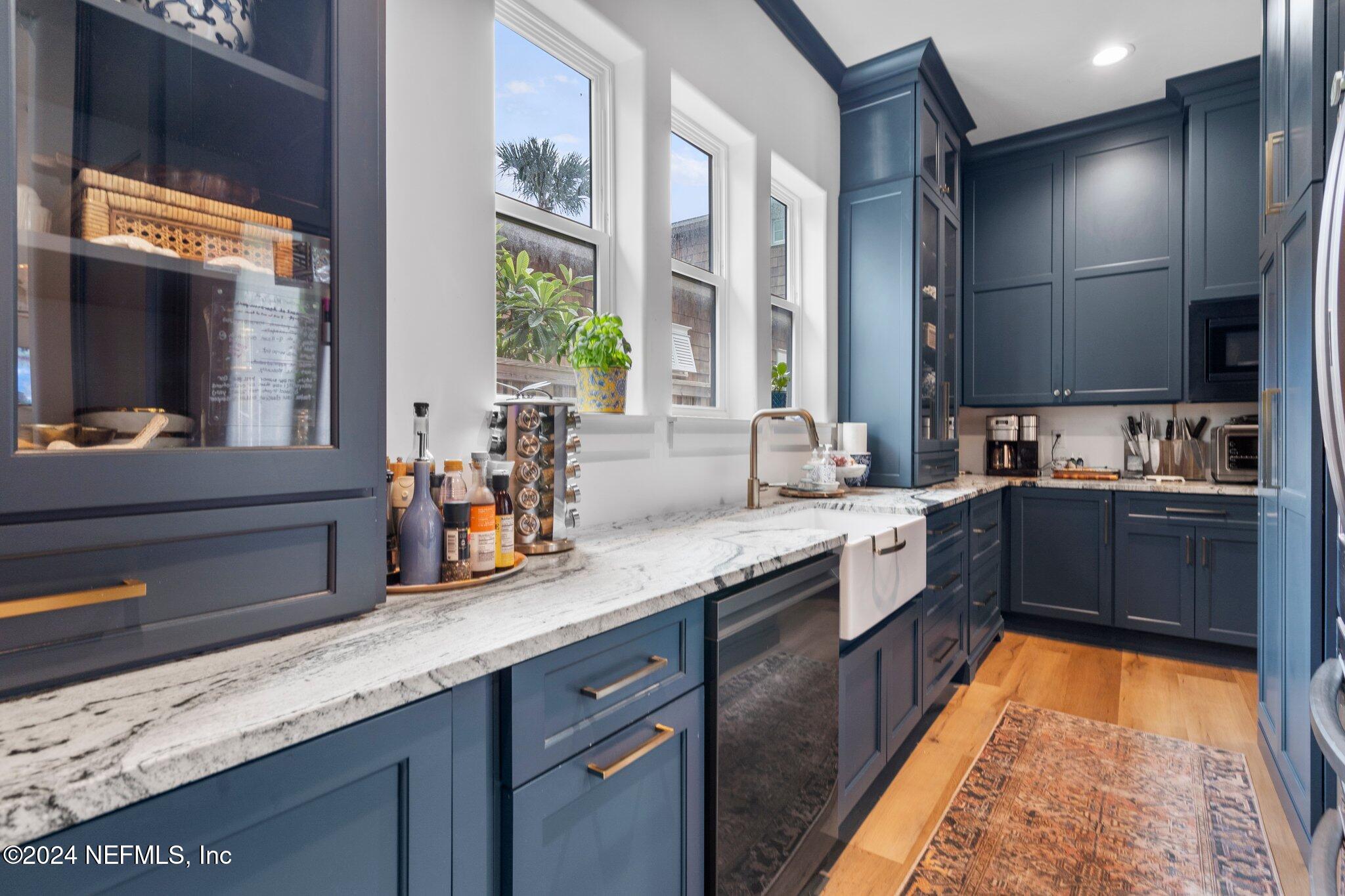 307 4TH Street