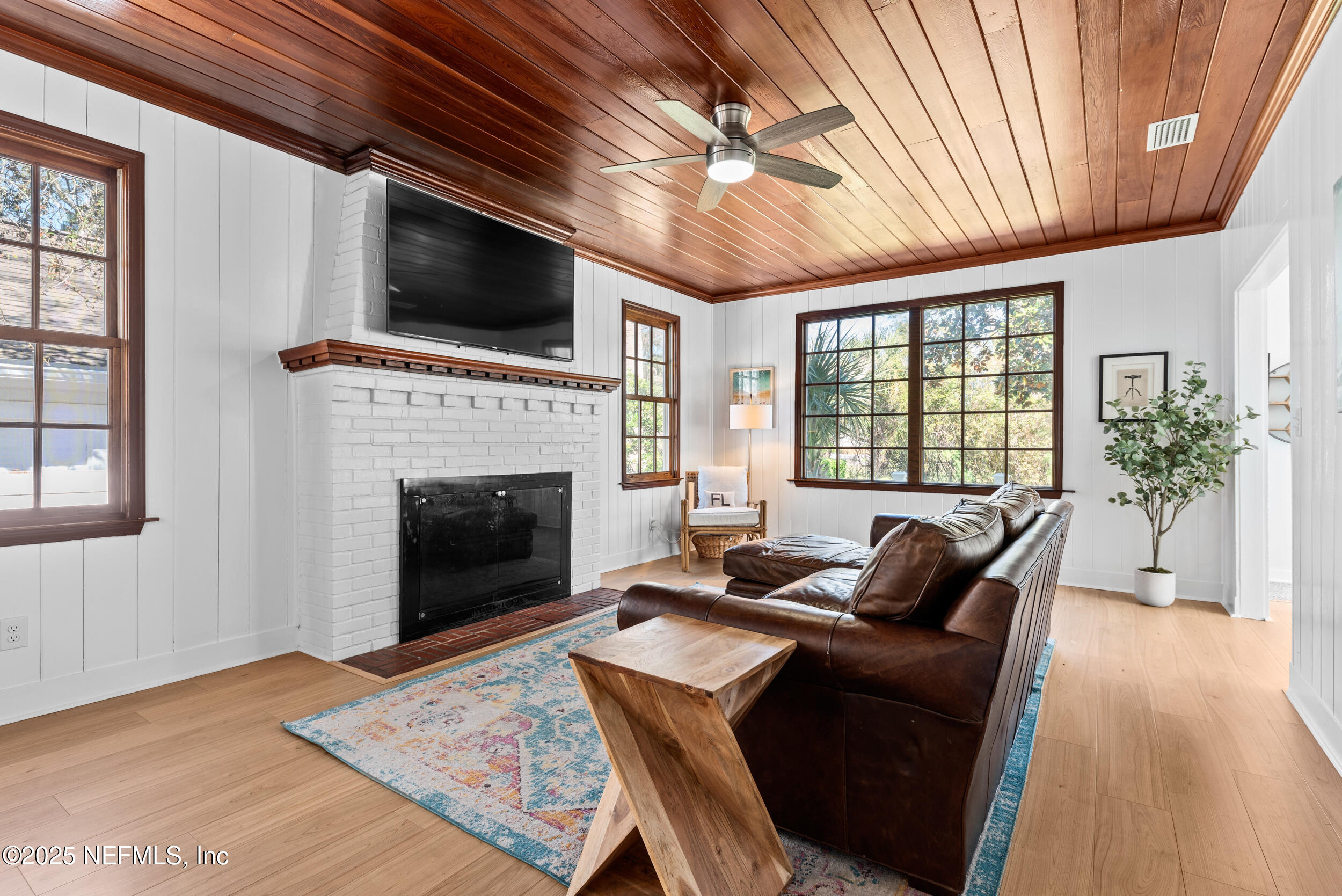 36 FRANKLIN Avenue