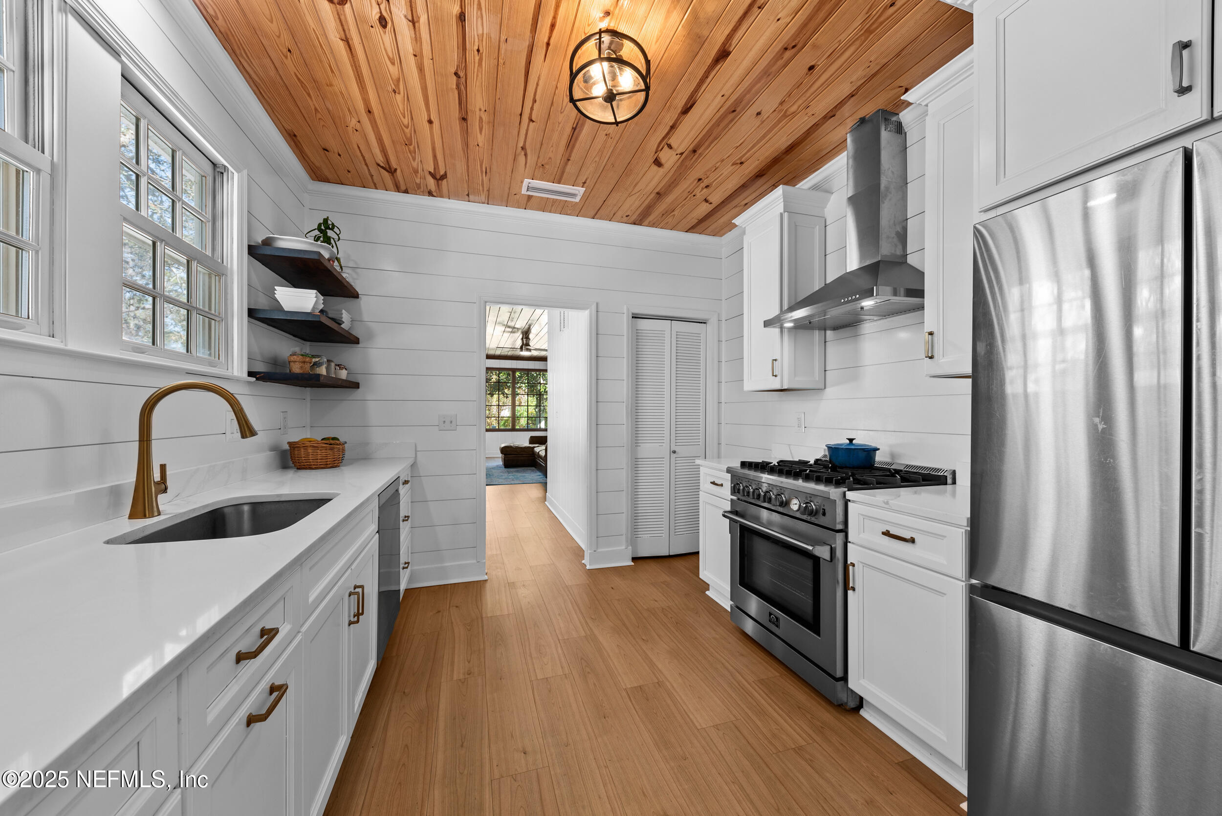 36 FRANKLIN Avenue