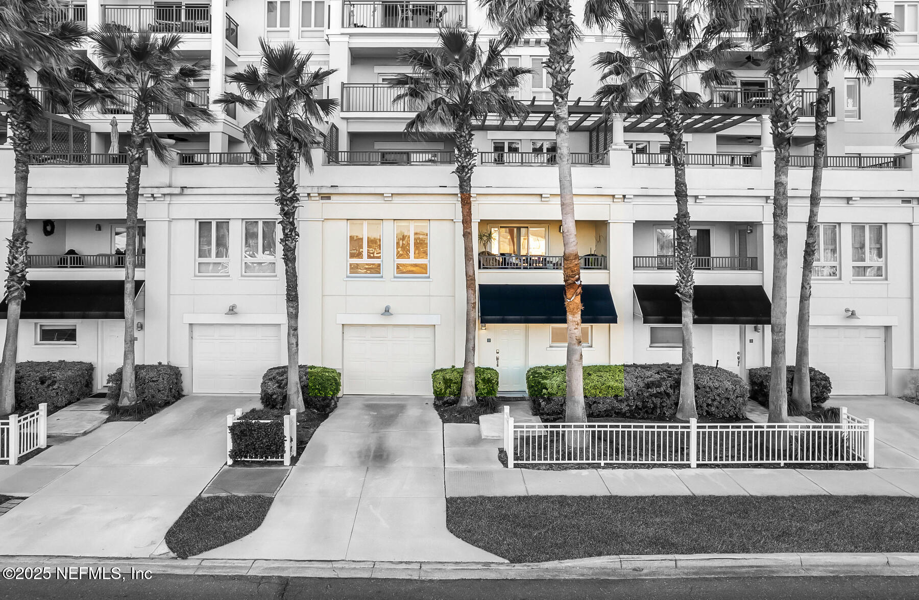 525 3RD Street N, 210