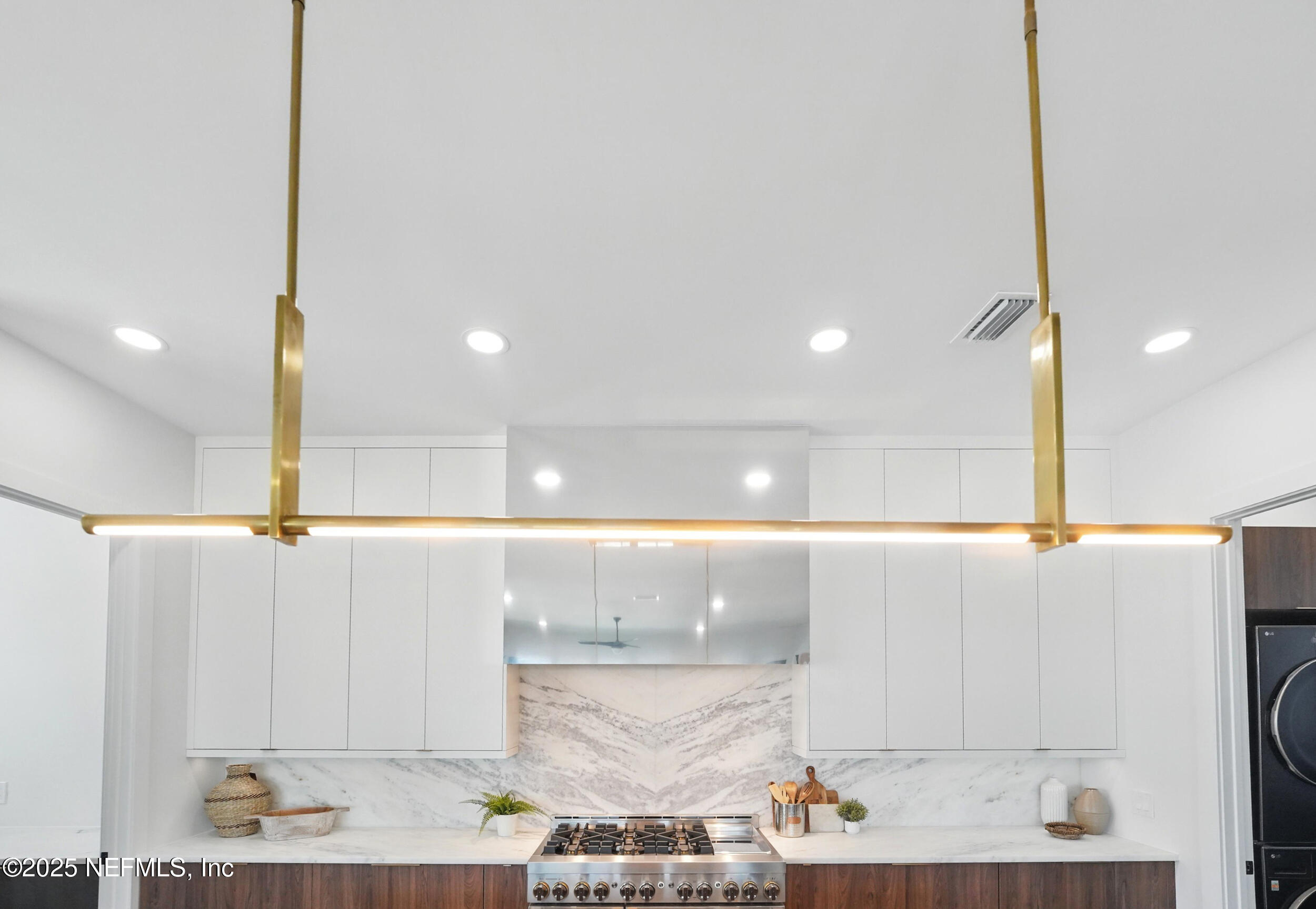 134 1ST Street S