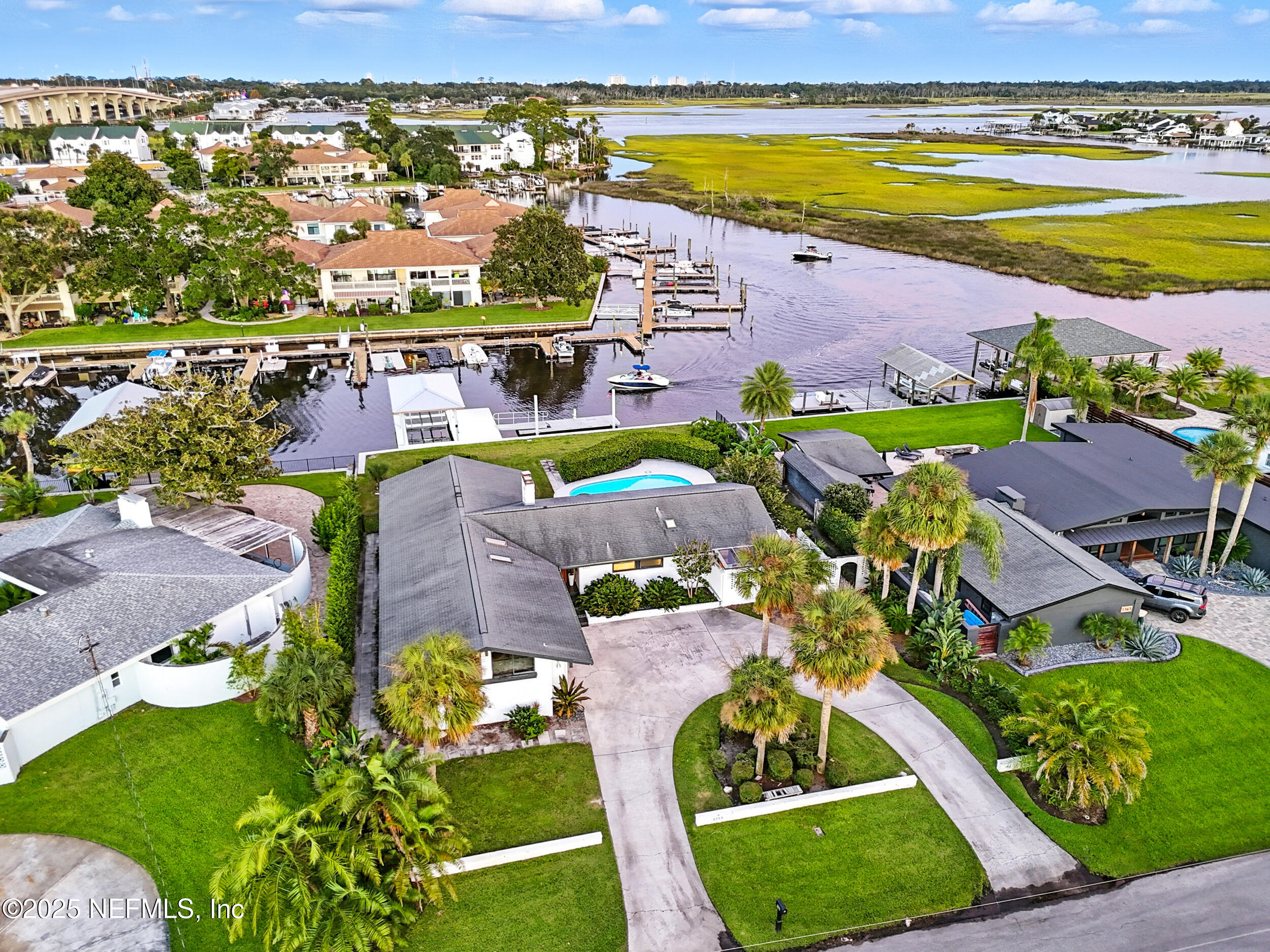 3355 SILVER PALM Drive