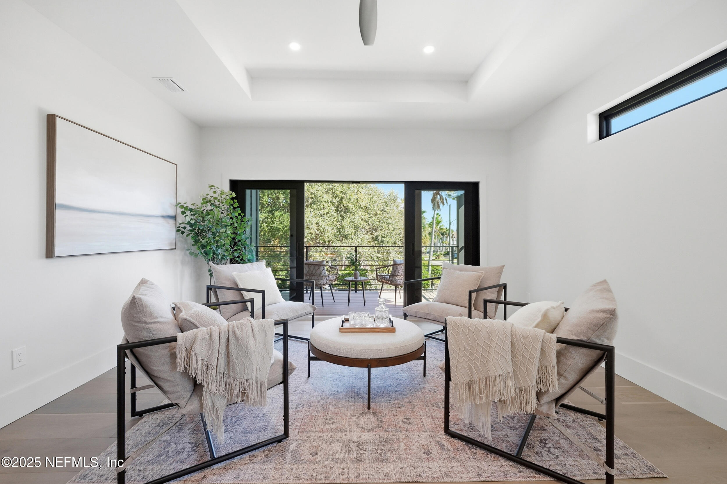 532 2ND Street