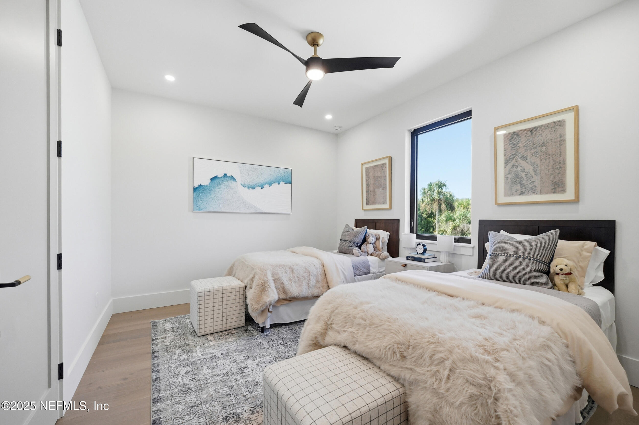 532 2ND Street