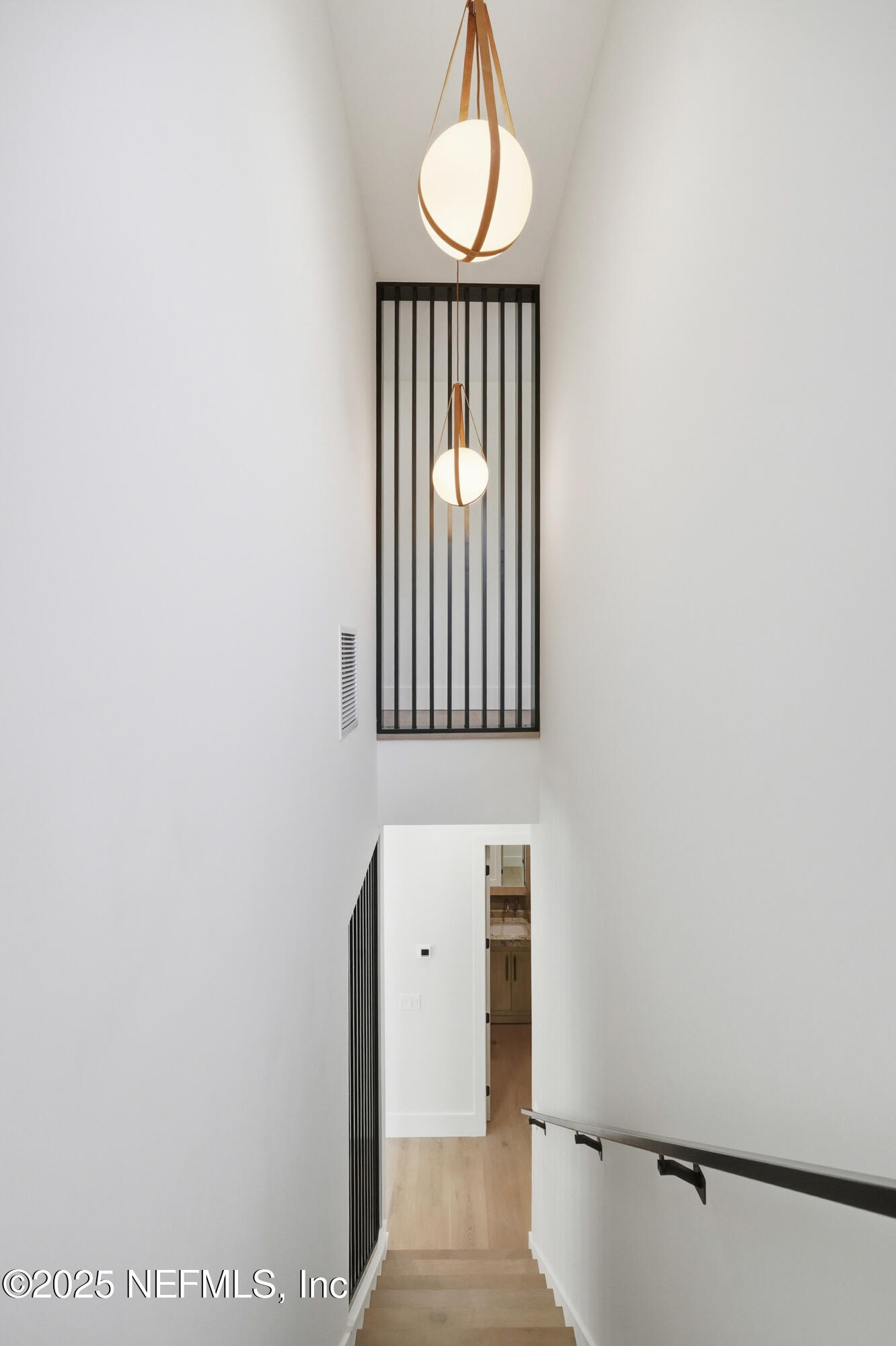 532 2ND Street