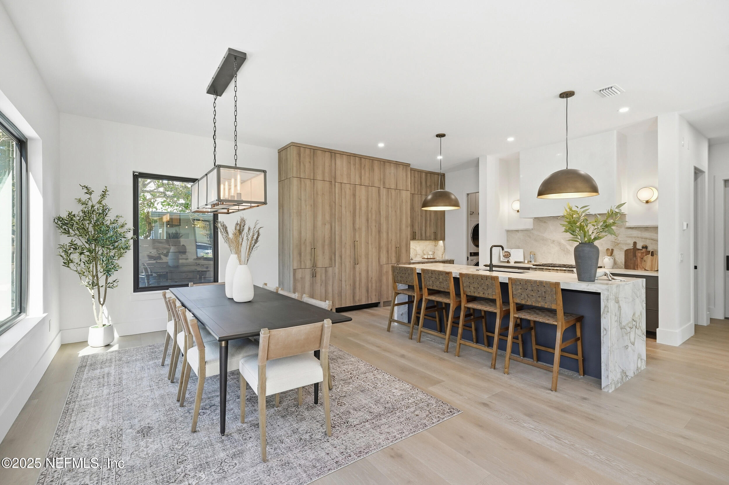 532 2ND Street