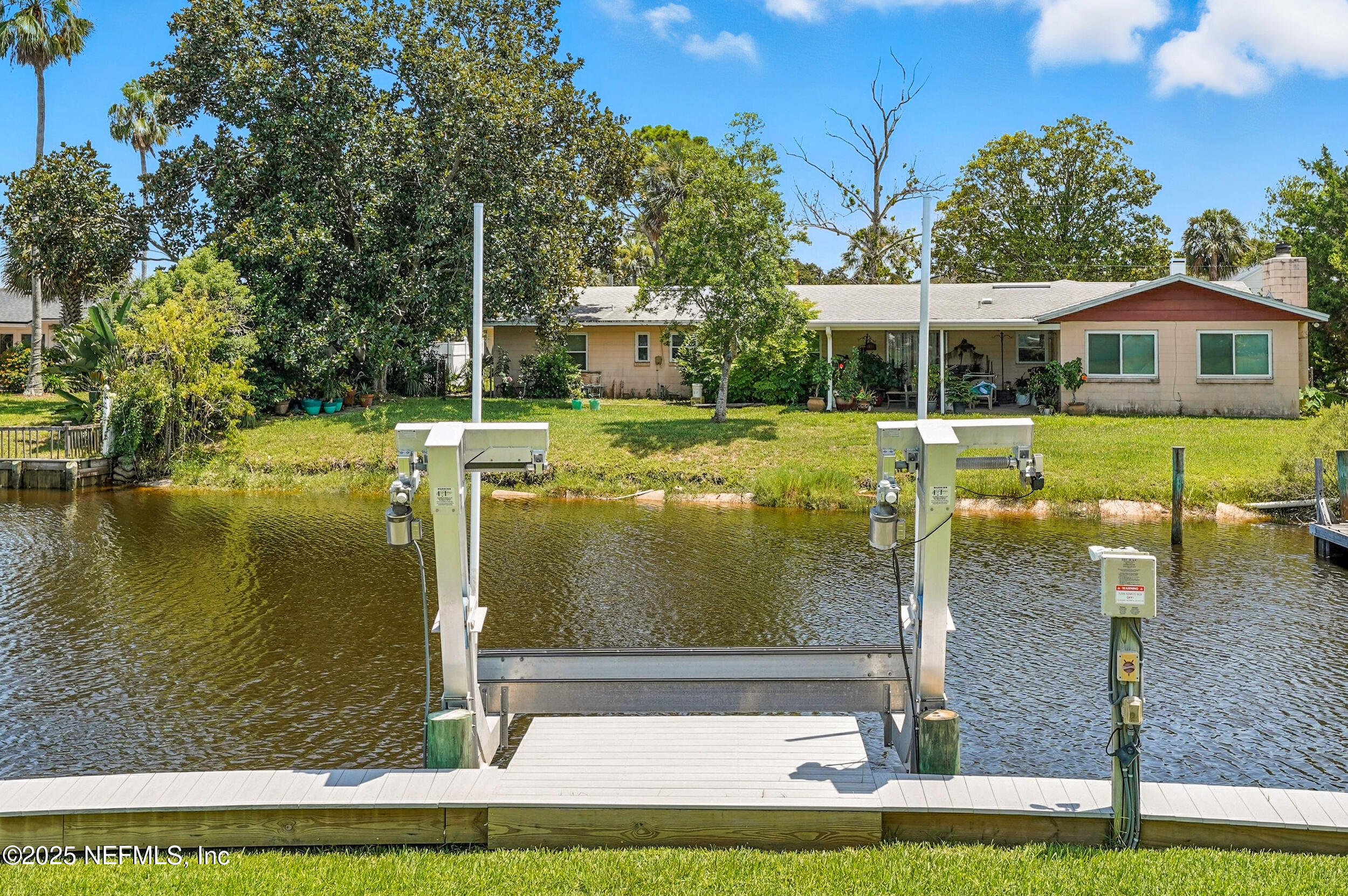 3367 ROYAL PALM Drive