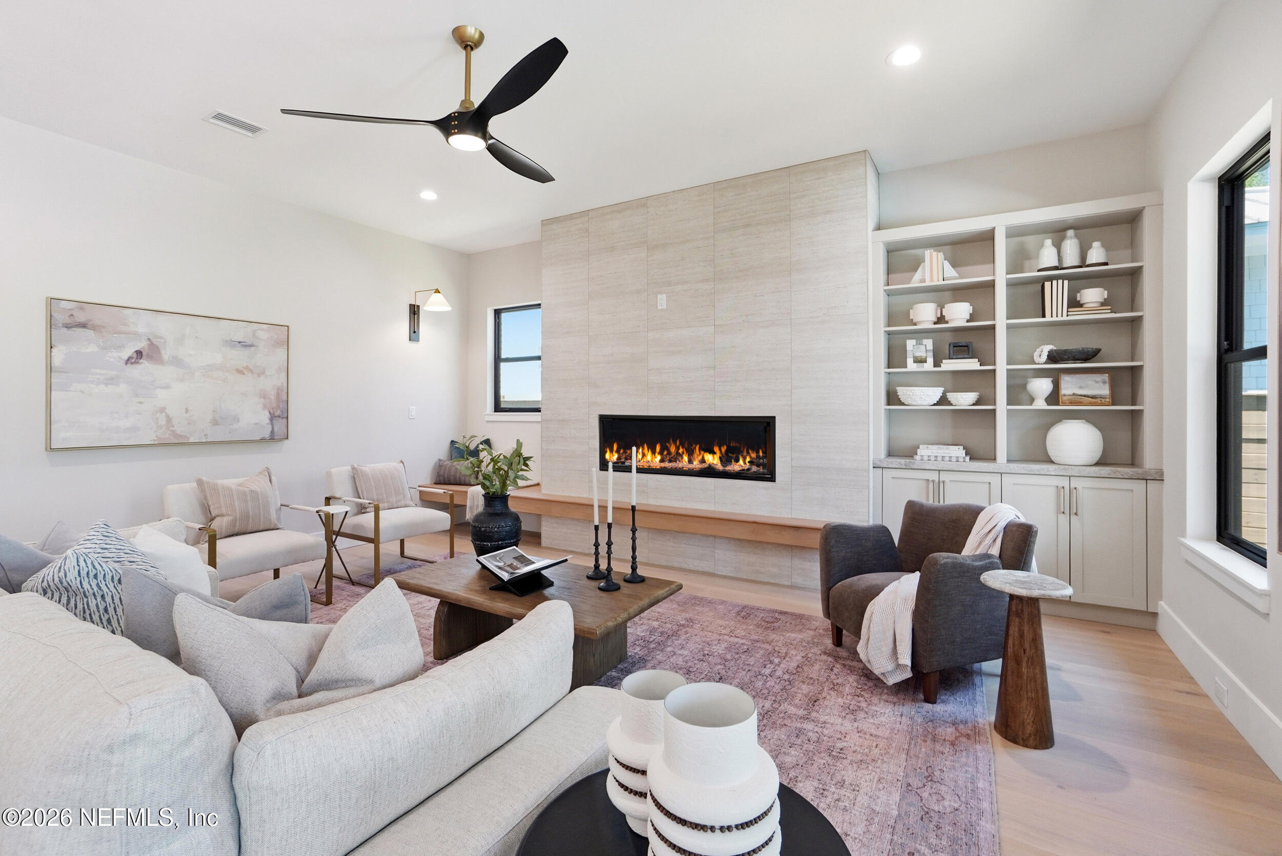 371 9TH Street