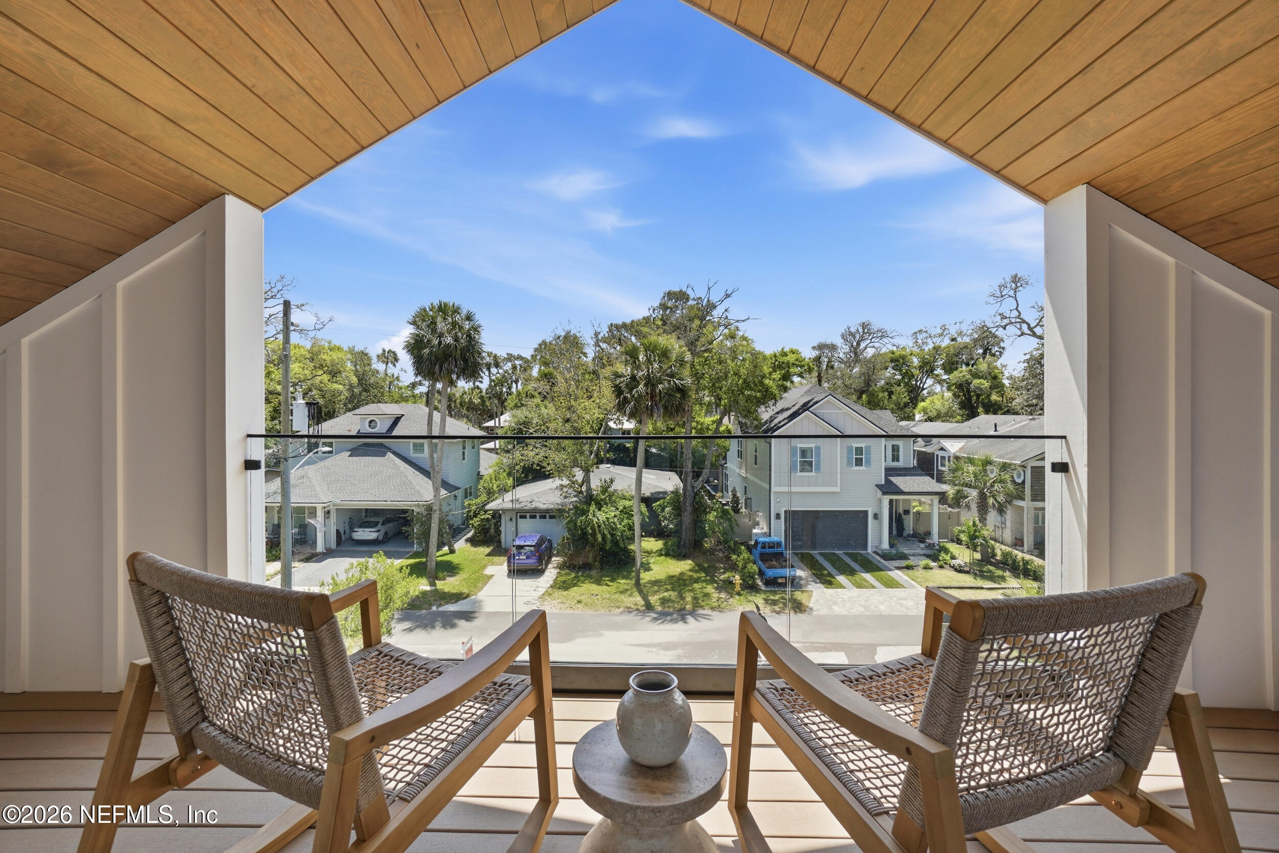 371 9TH Street
