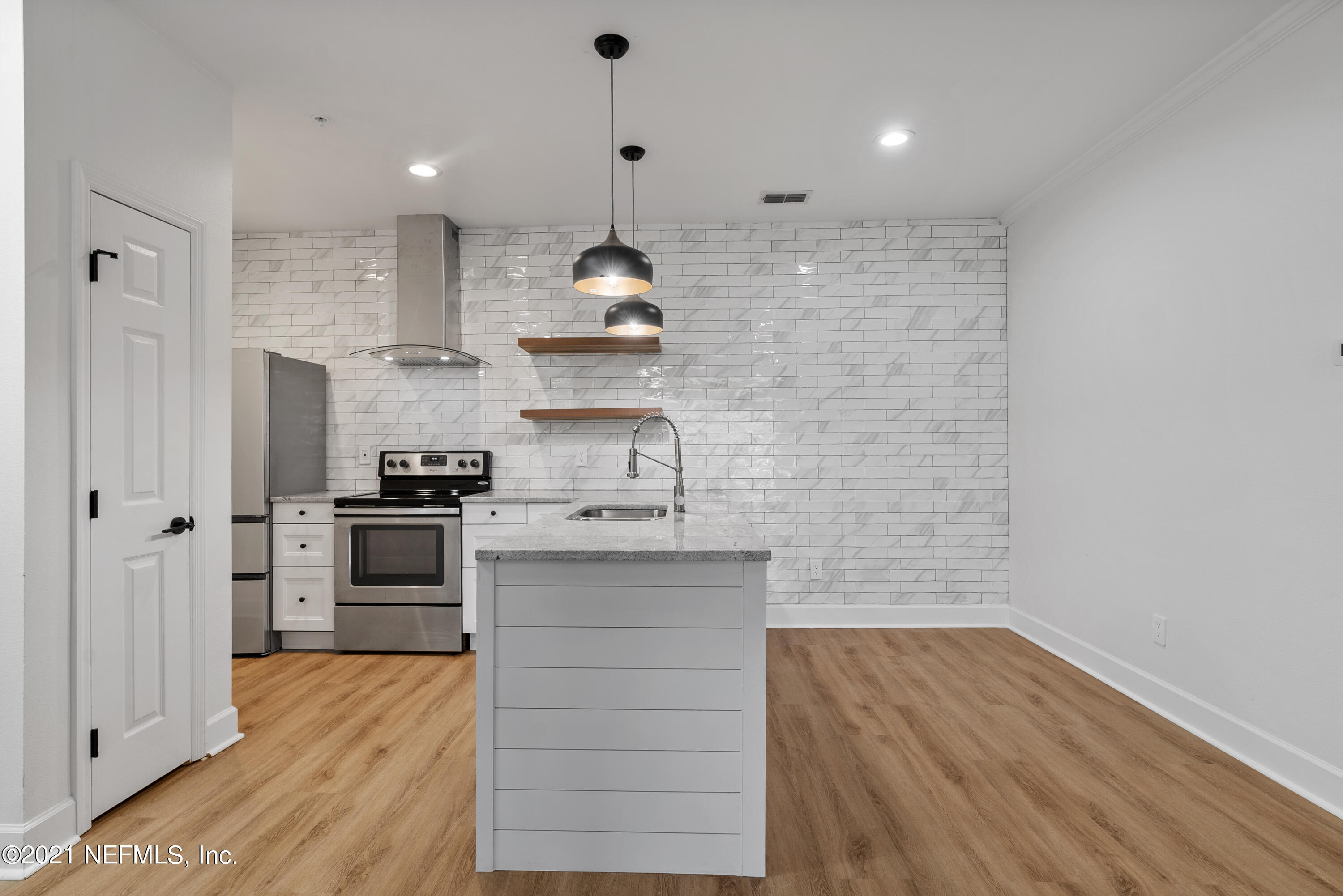 230 COLIMA Court 937