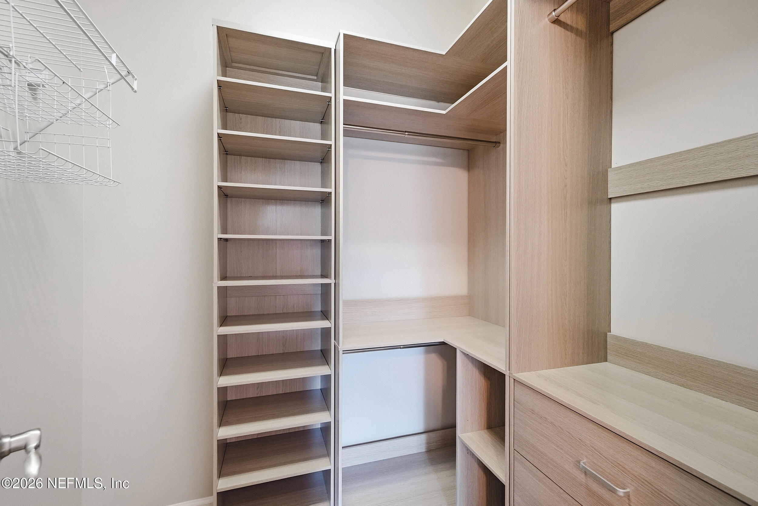 310 2ND Street S 4