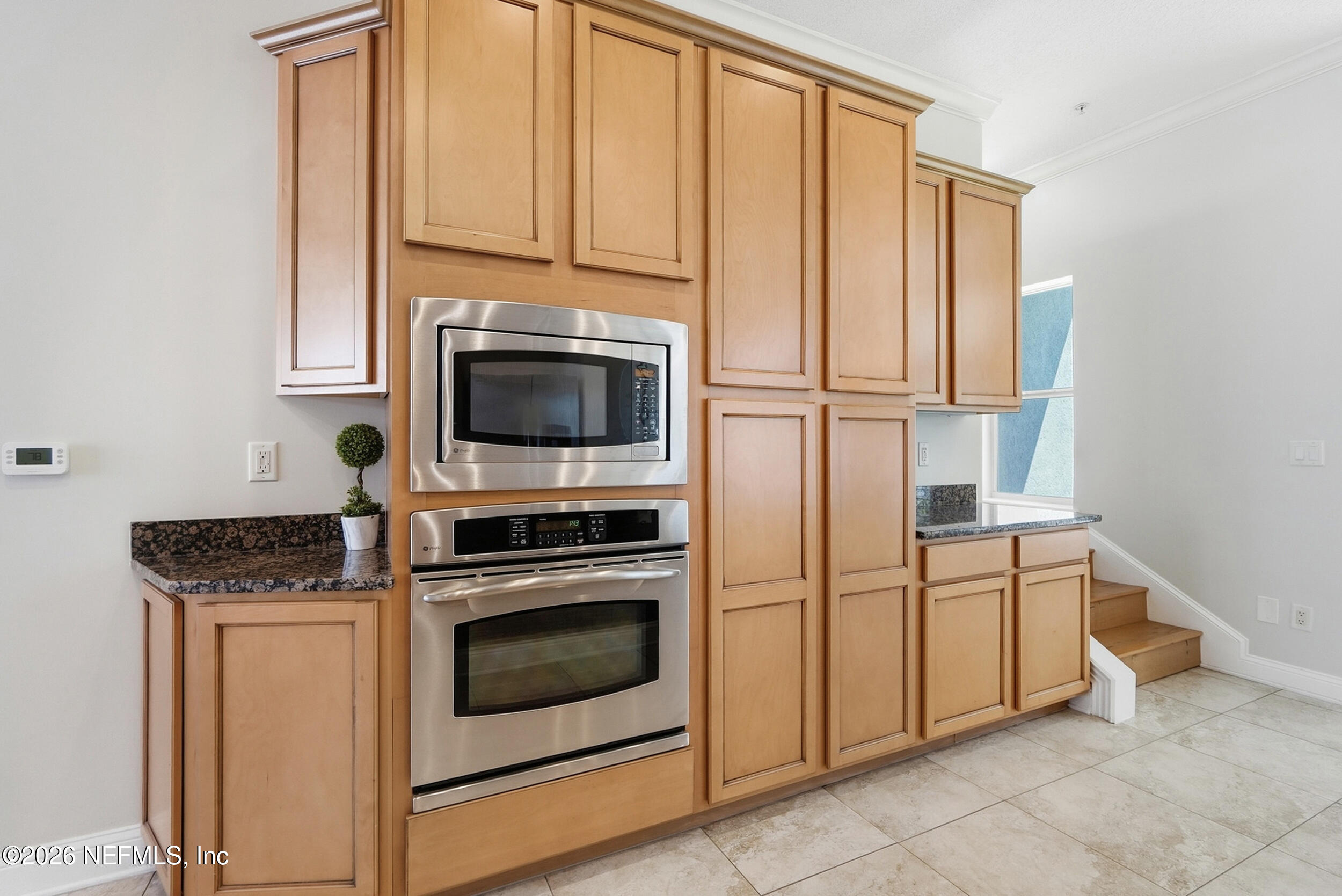 310 2ND Street S 4