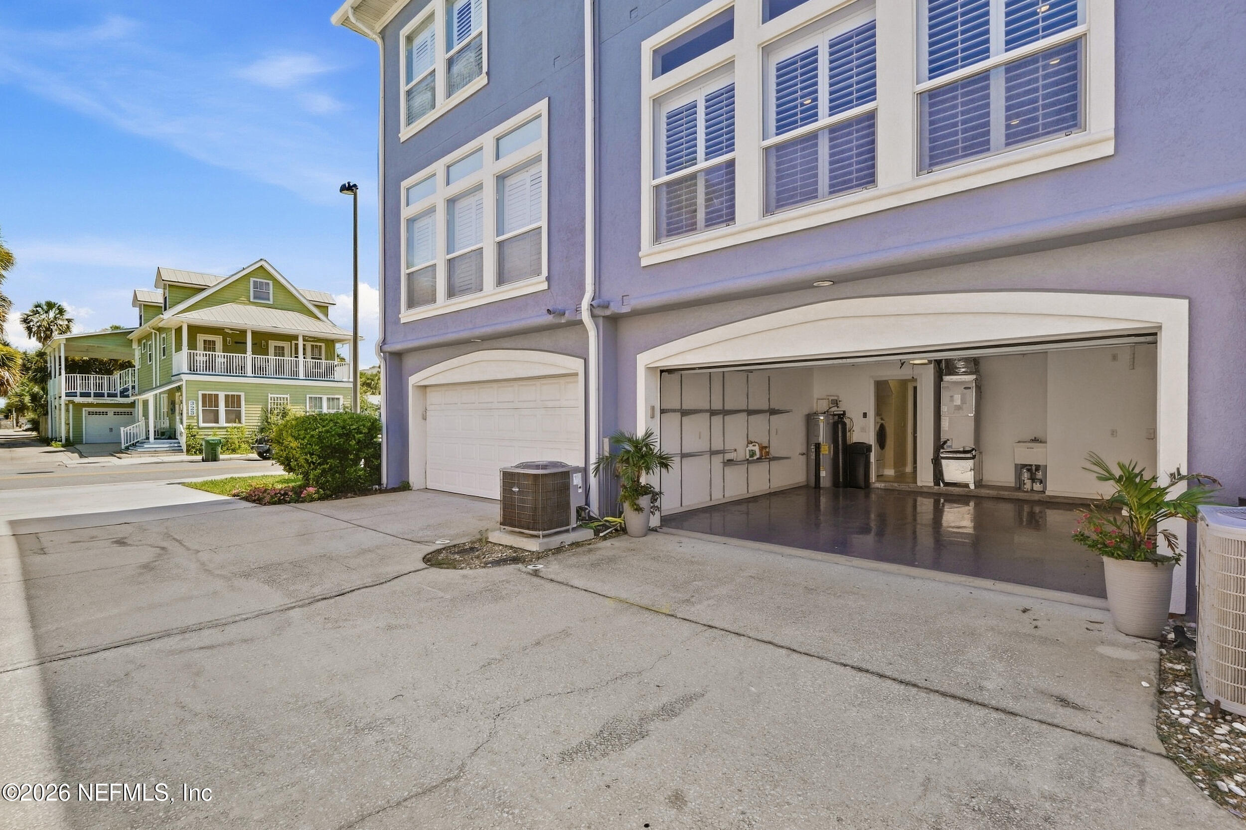 310 2ND Street S 4
