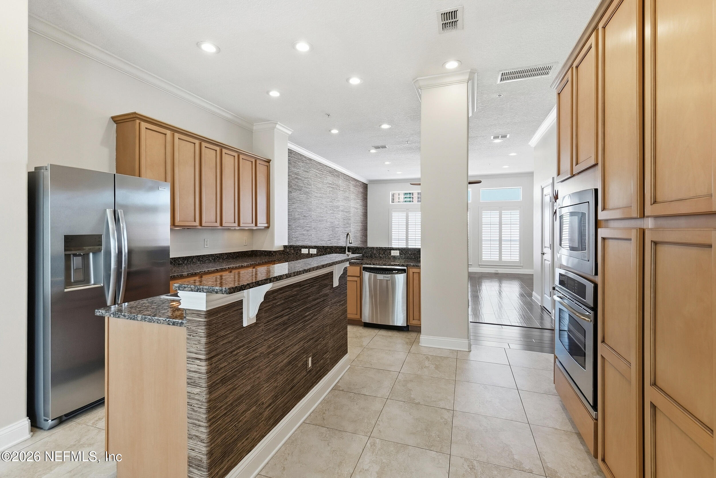 310 2ND Street S 4