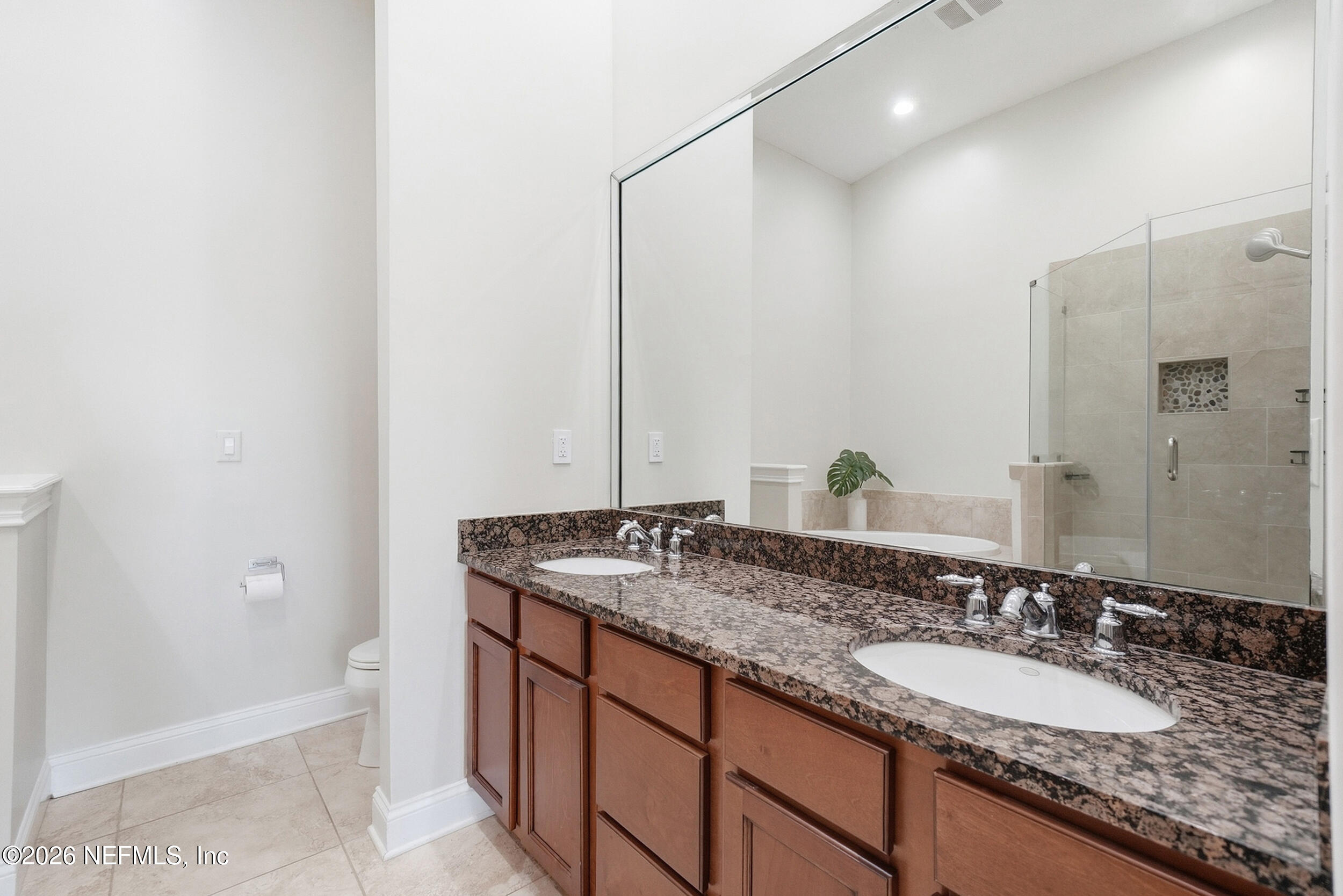 310 2ND Street S 4