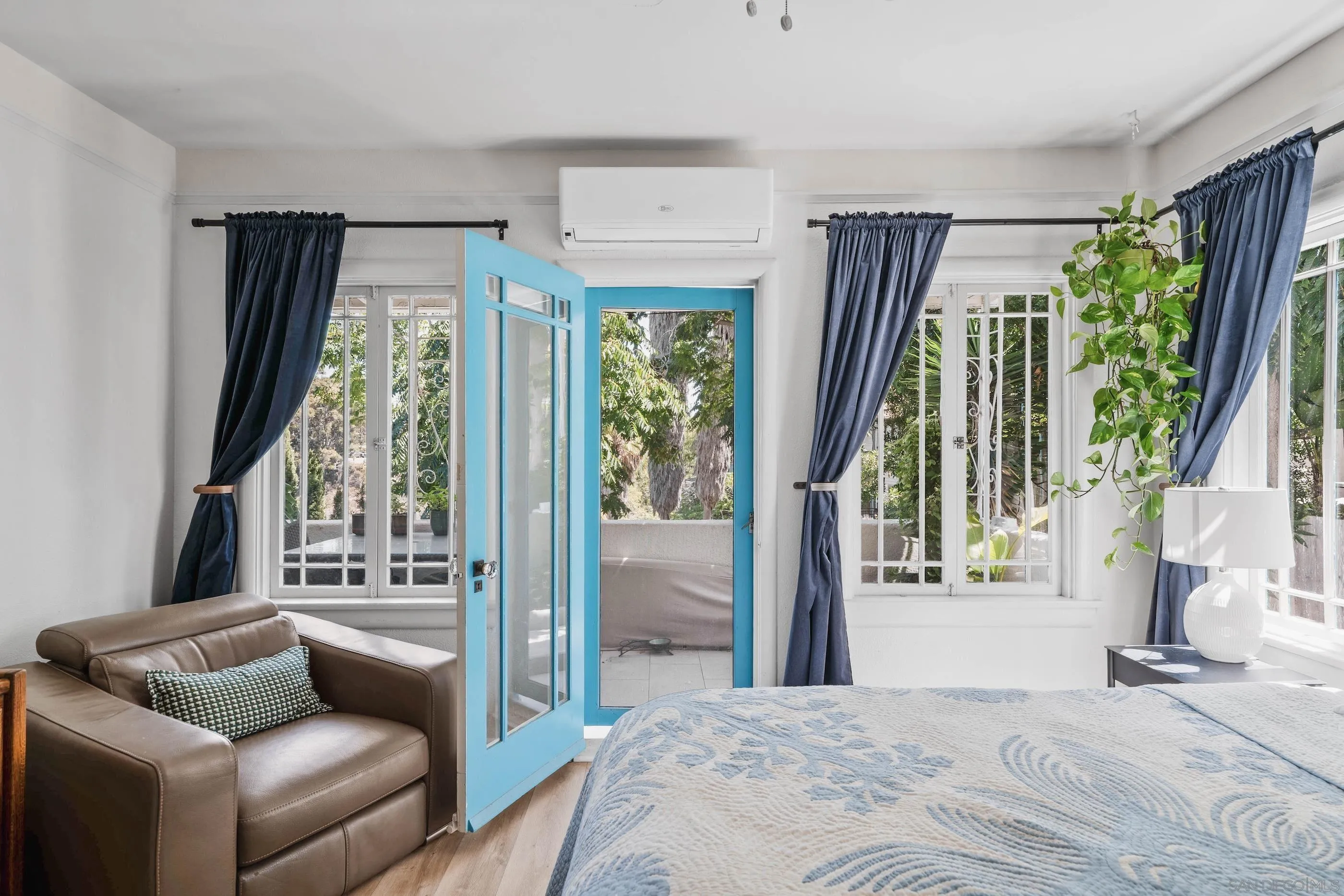 4109-4111 Ibis Street
