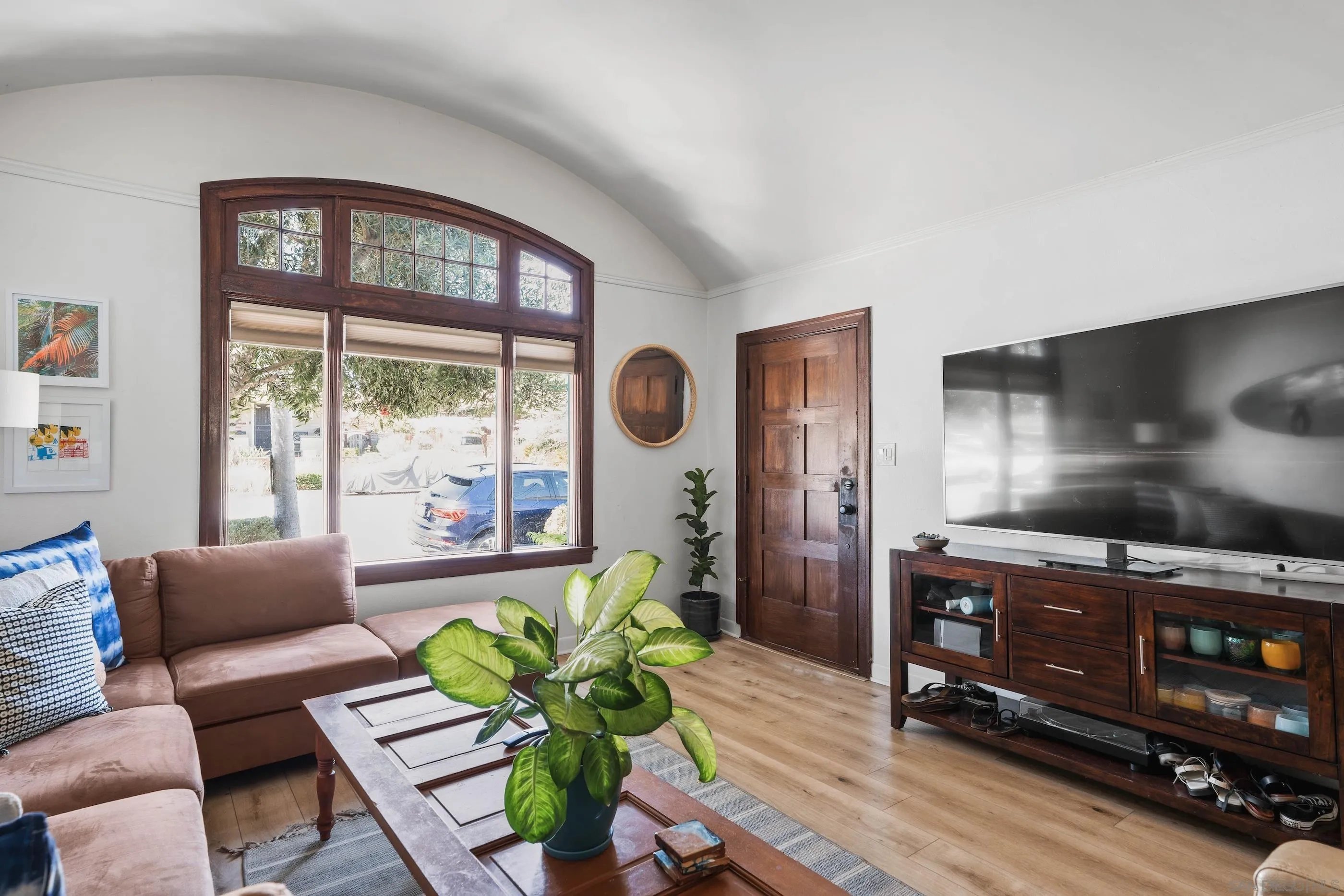 4109-4111 Ibis Street