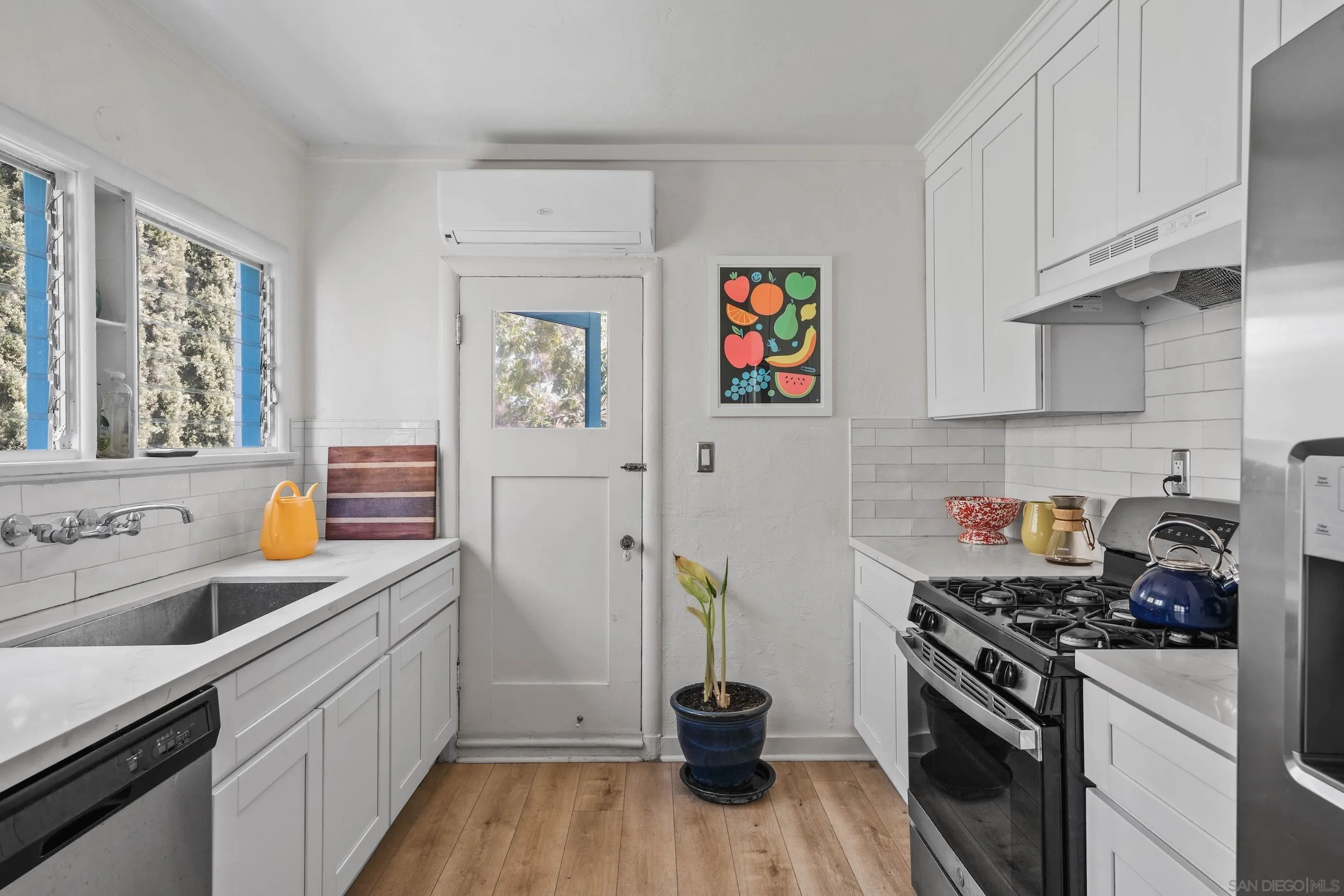 4109-4111 Ibis Street