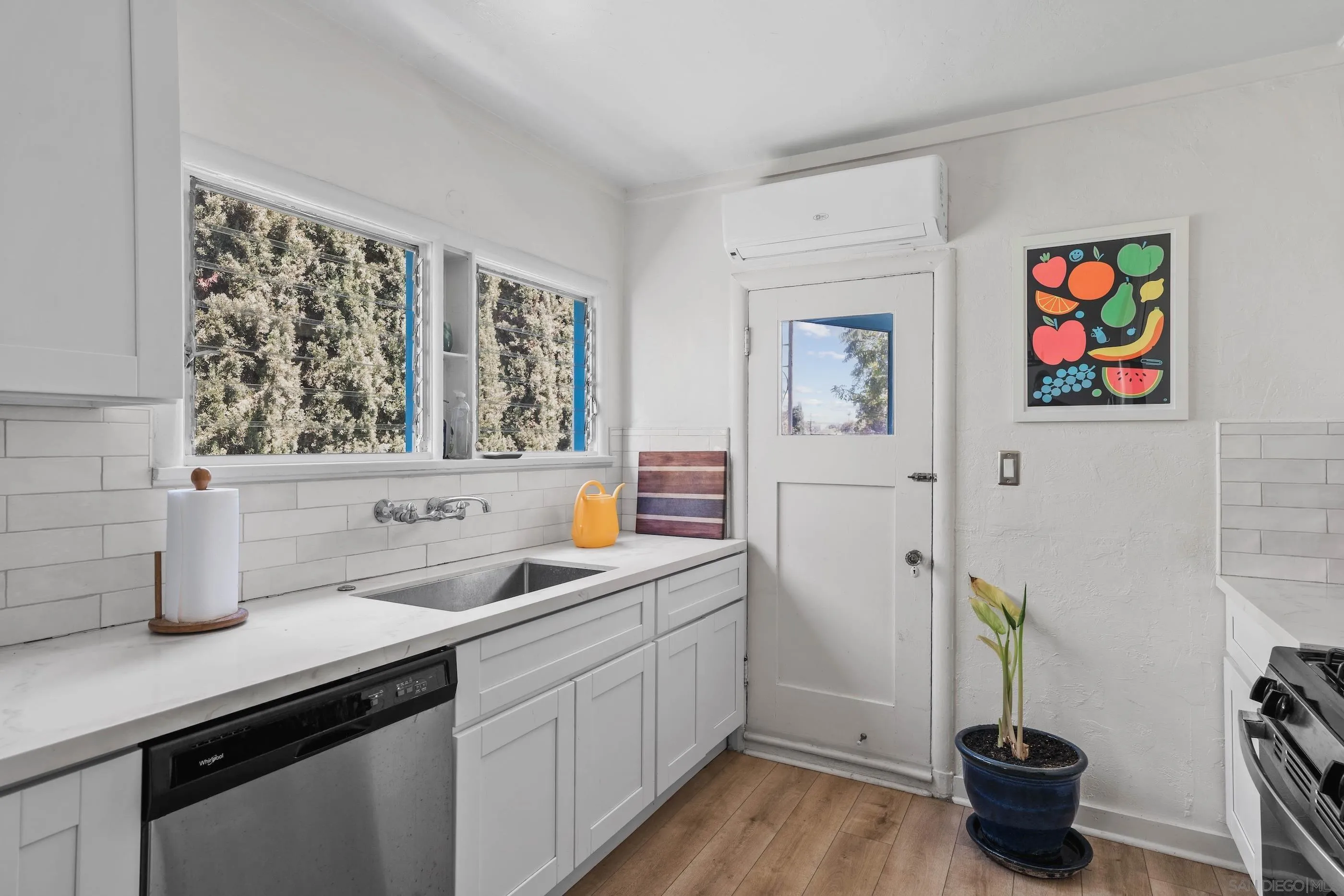 4109-4111 Ibis Street