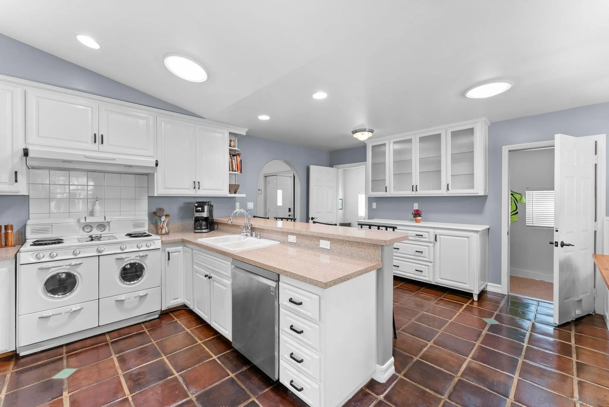 2718 Havasupai Ave