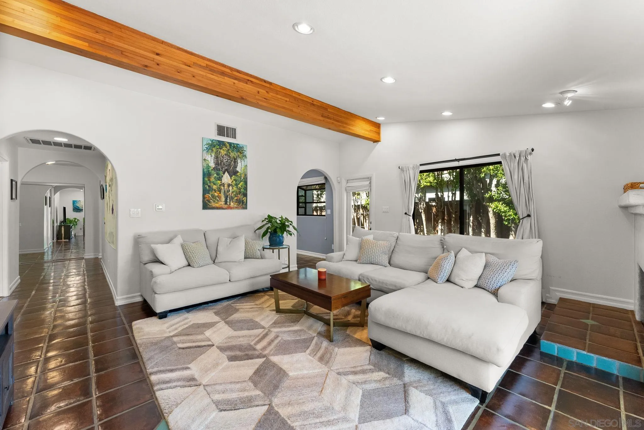 2718 Havasupai Ave