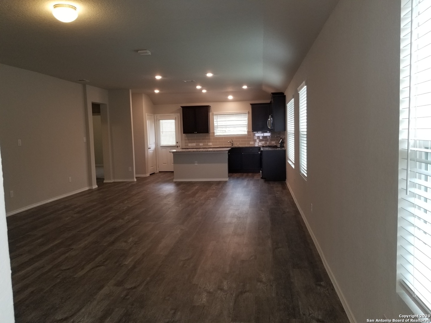10403 Midsummer Meadow