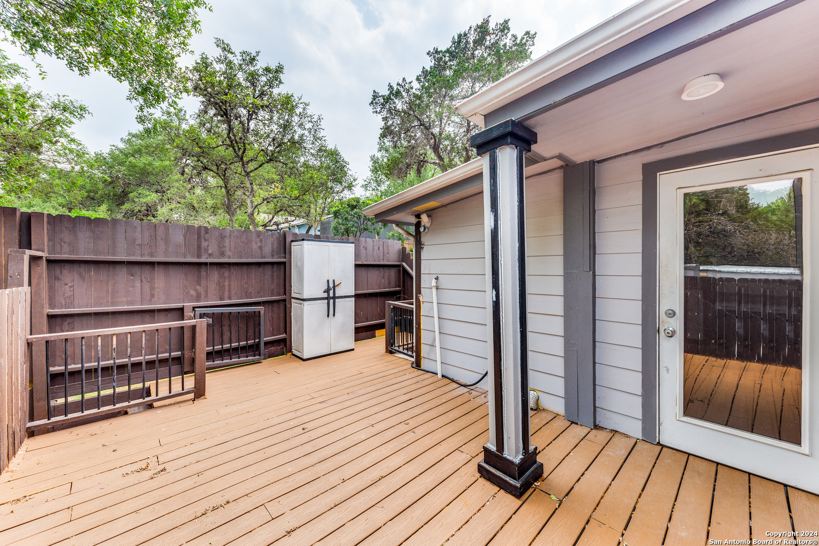 259 Park Dr