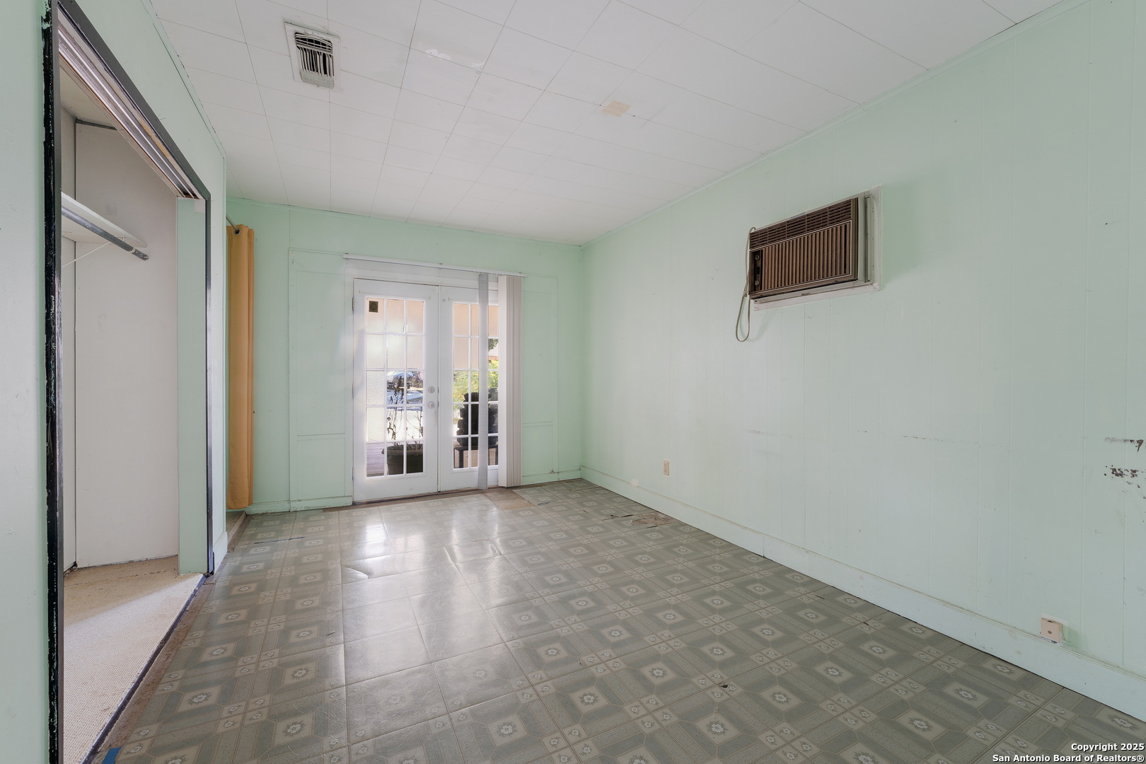 217 beverly