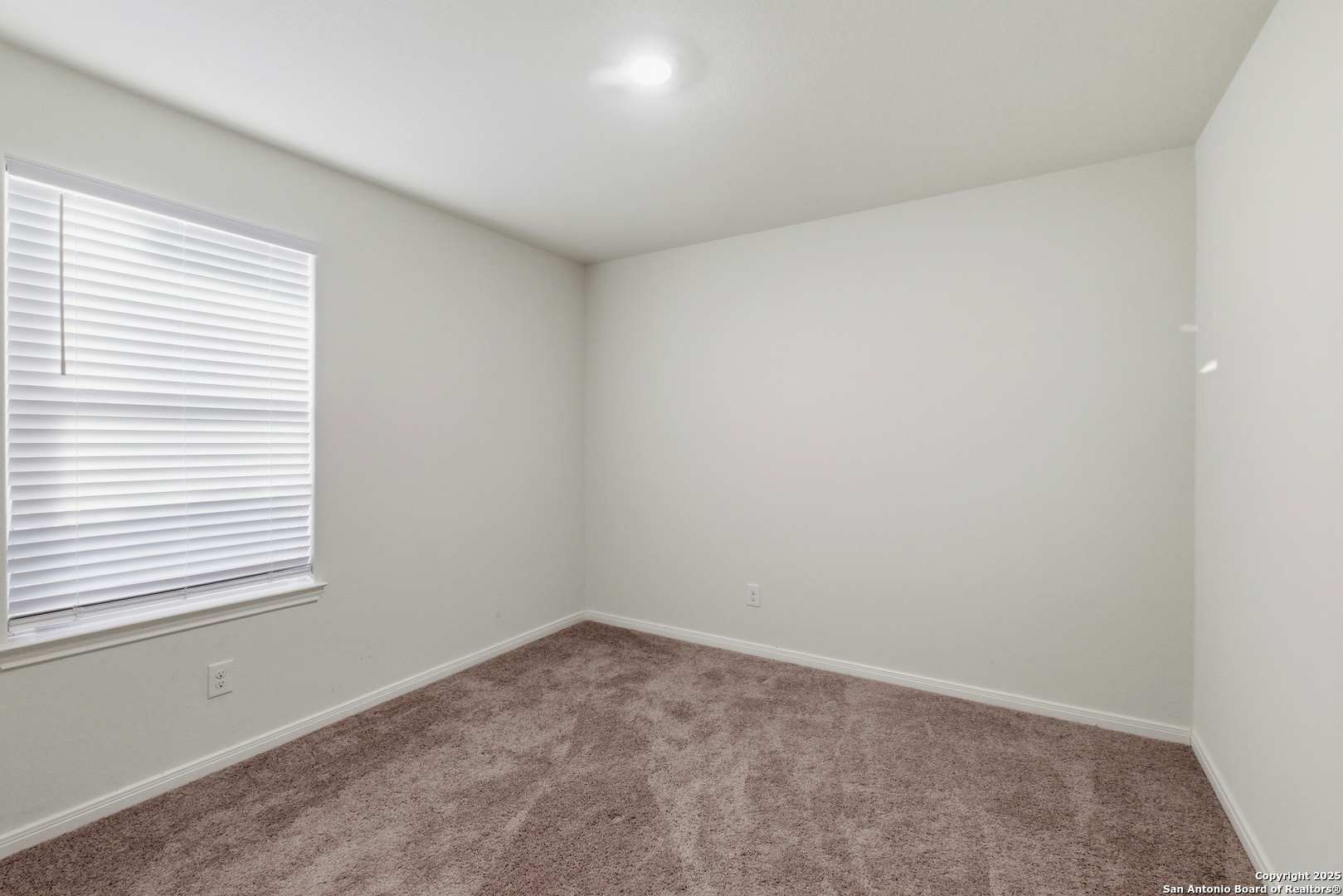 6314 Sloane Cv