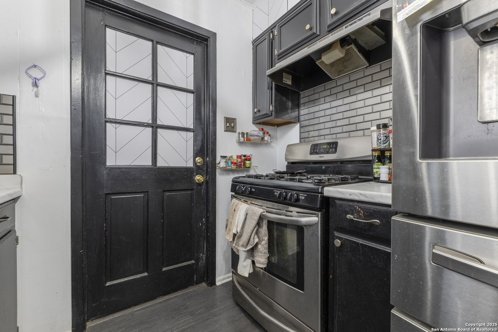 3411 Vinecrest