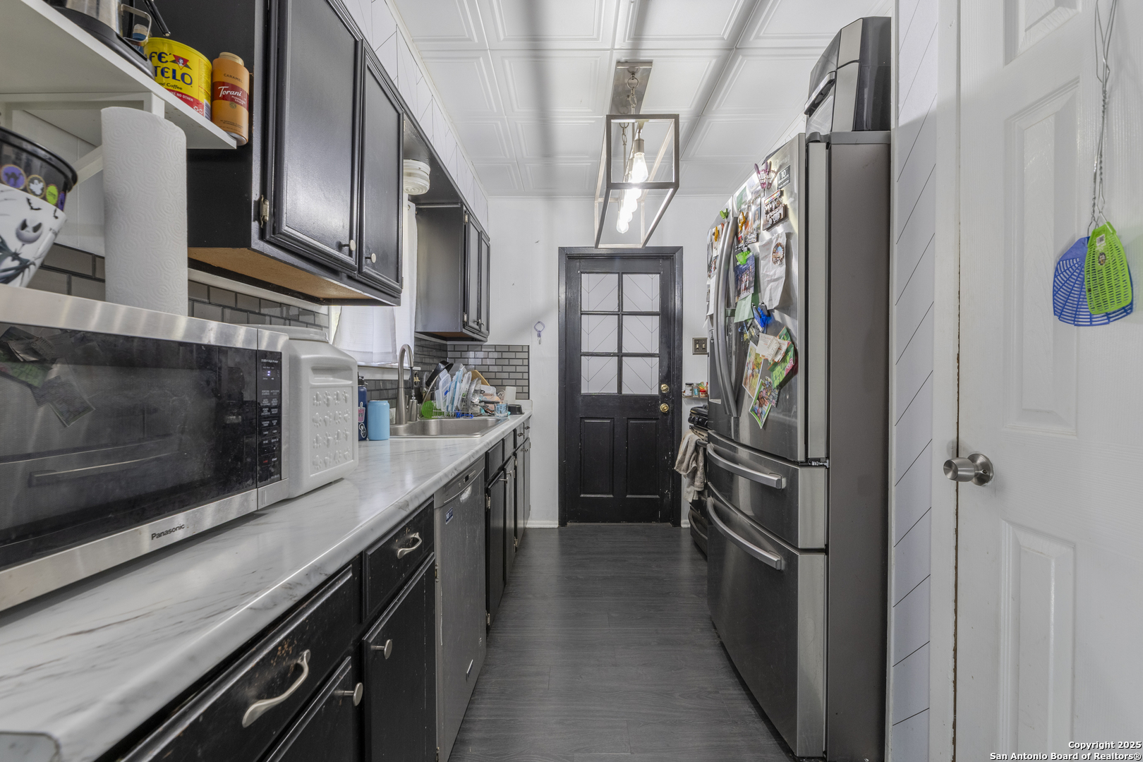 3411 Vinecrest
