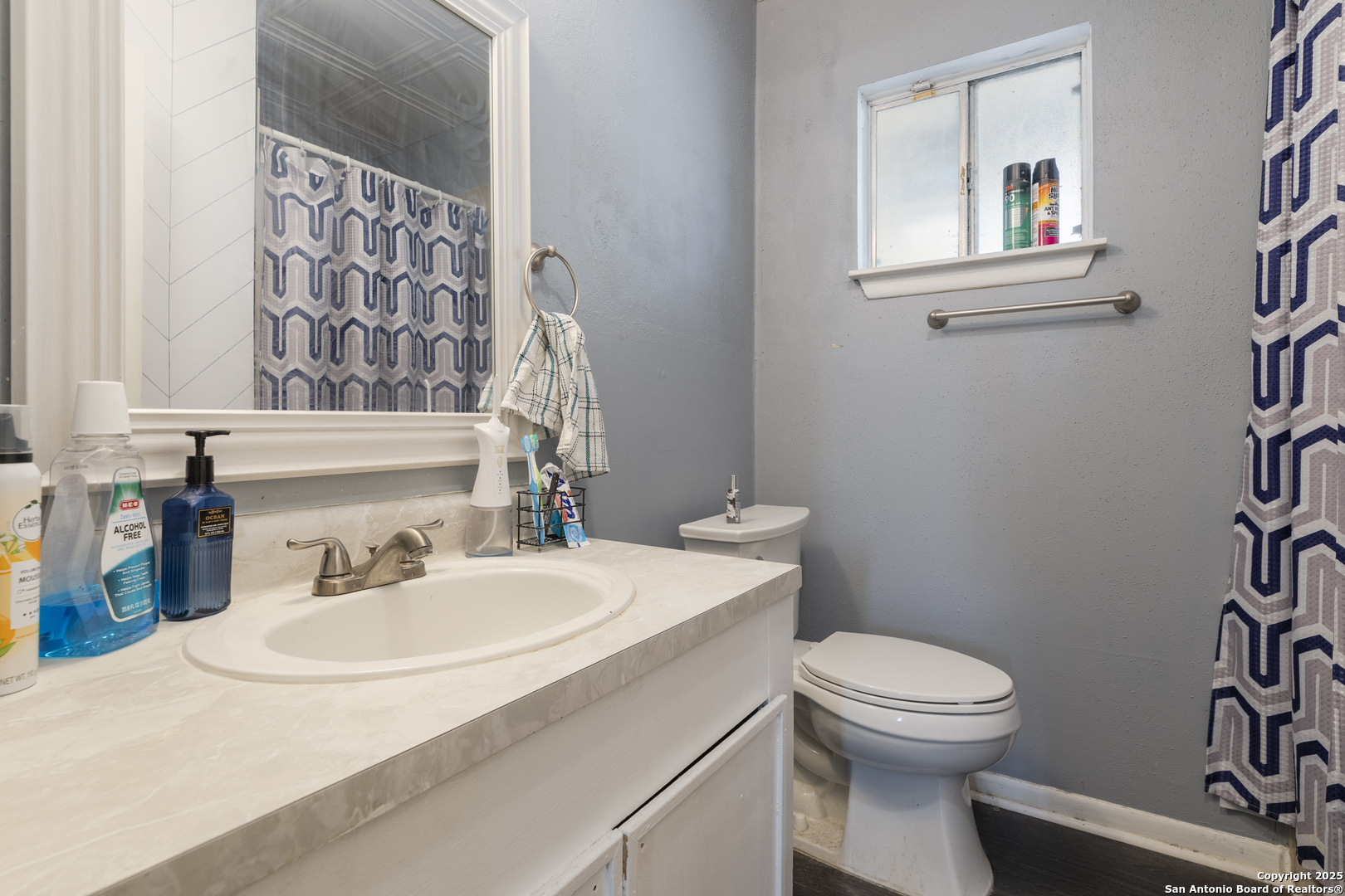 3411 Vinecrest