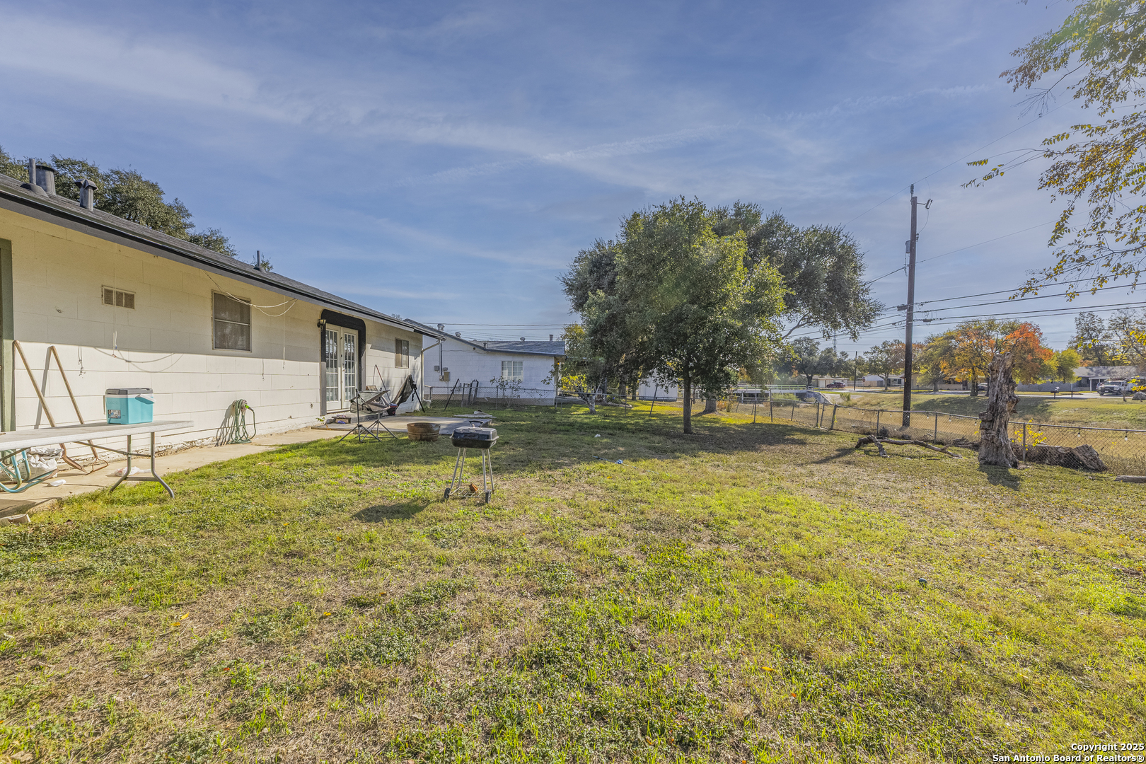 3411 Vinecrest