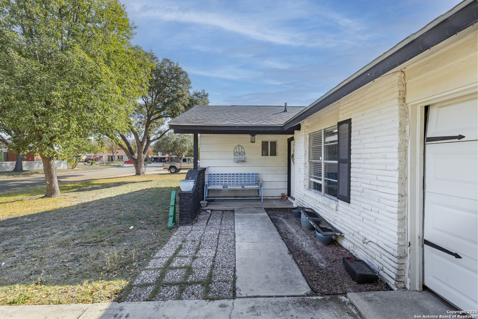 3411 Vinecrest