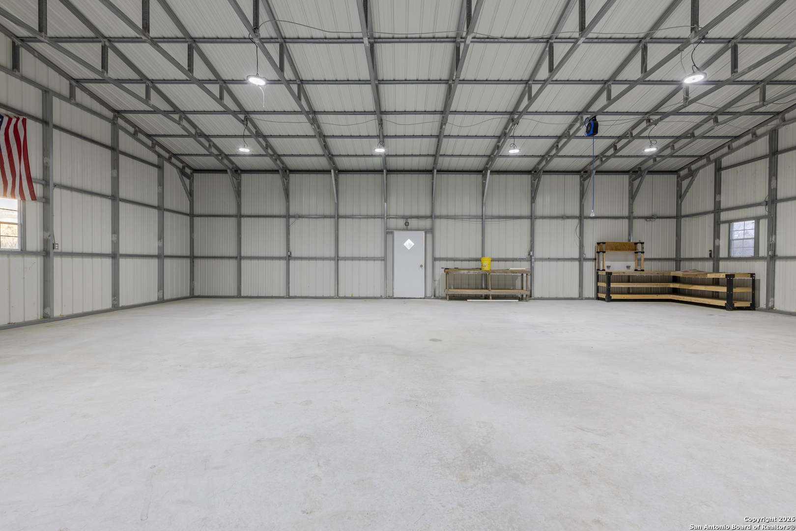 300 Private Road 2743