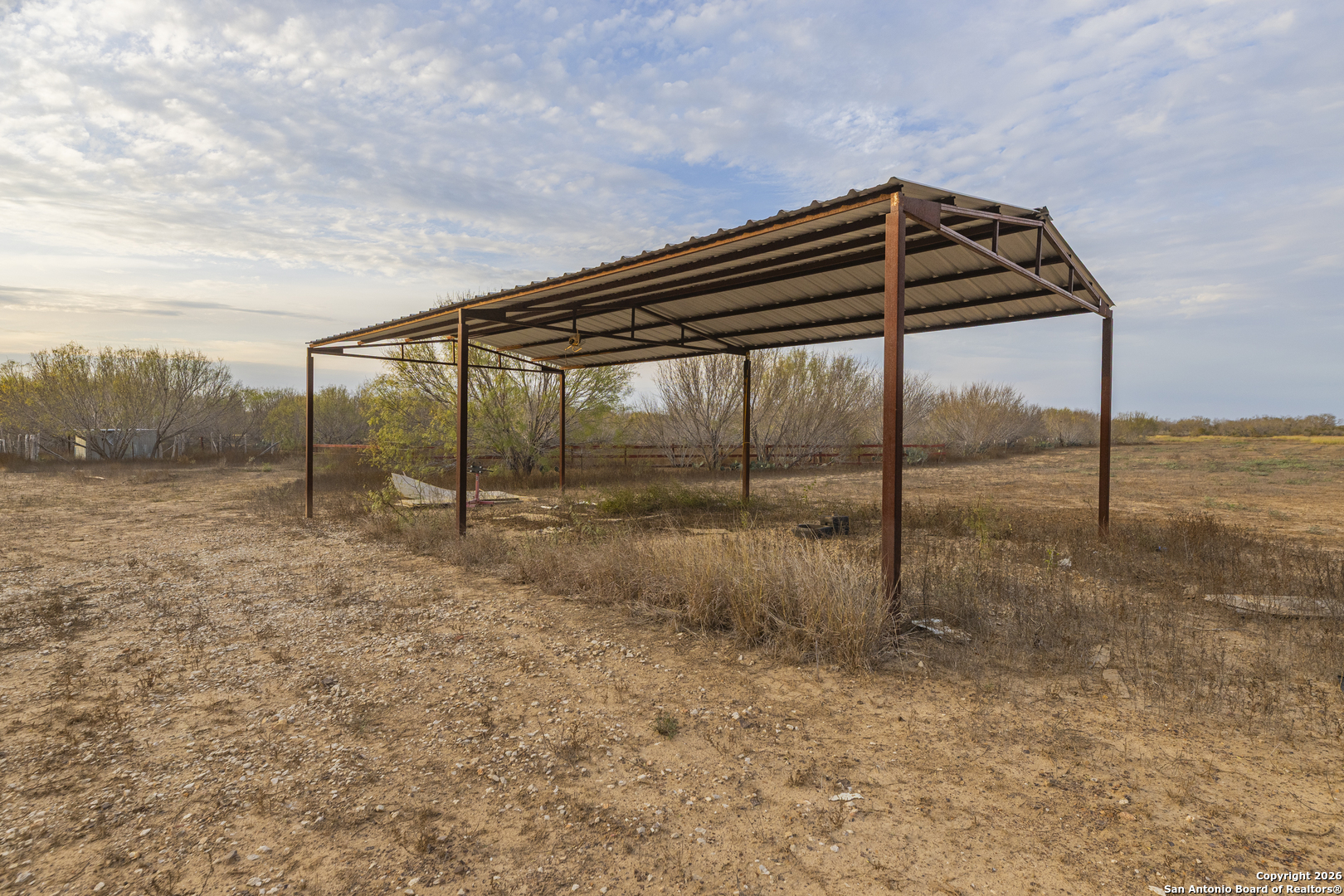 300 Private Road 2743