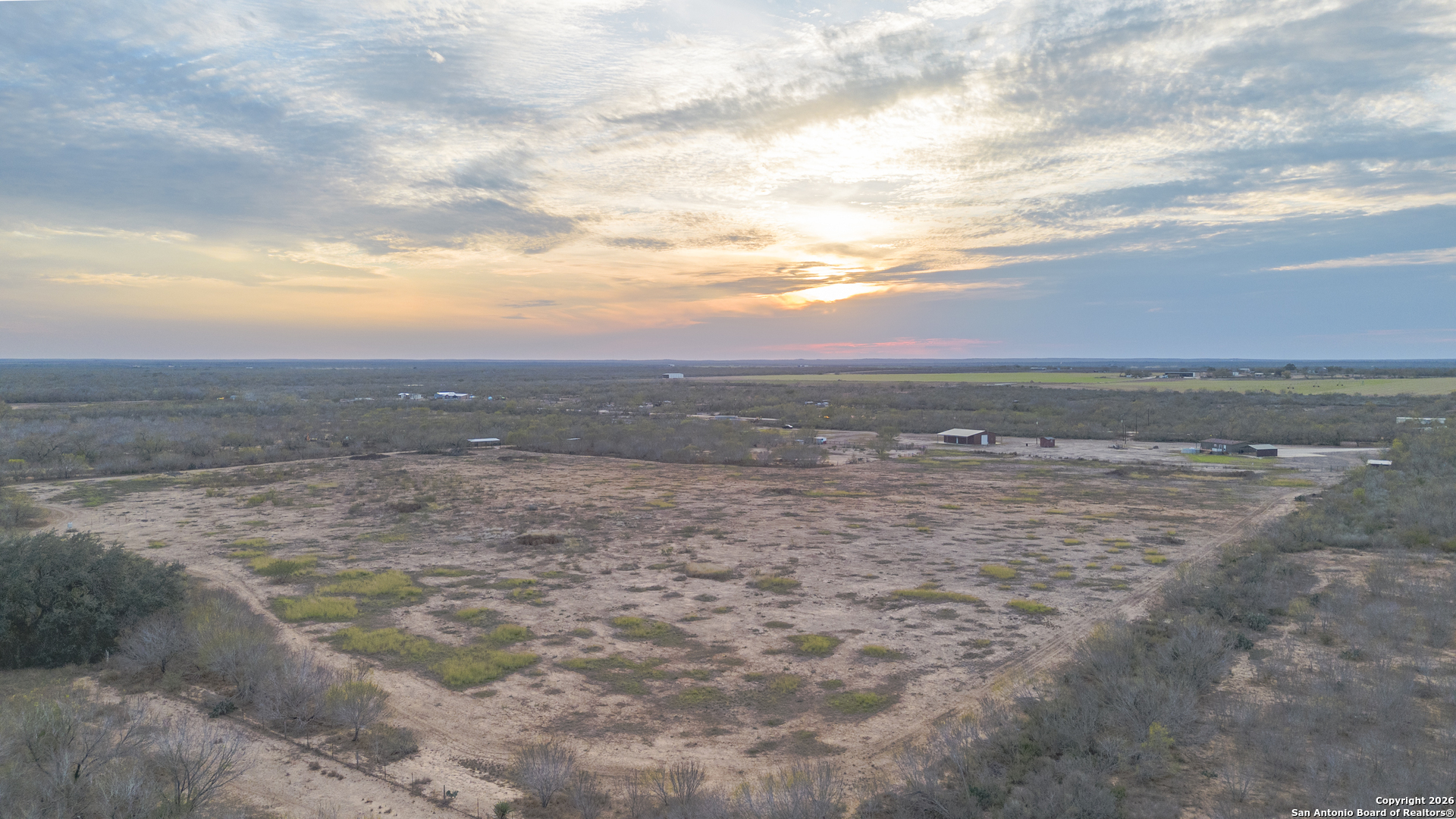 300 Private Road 2743