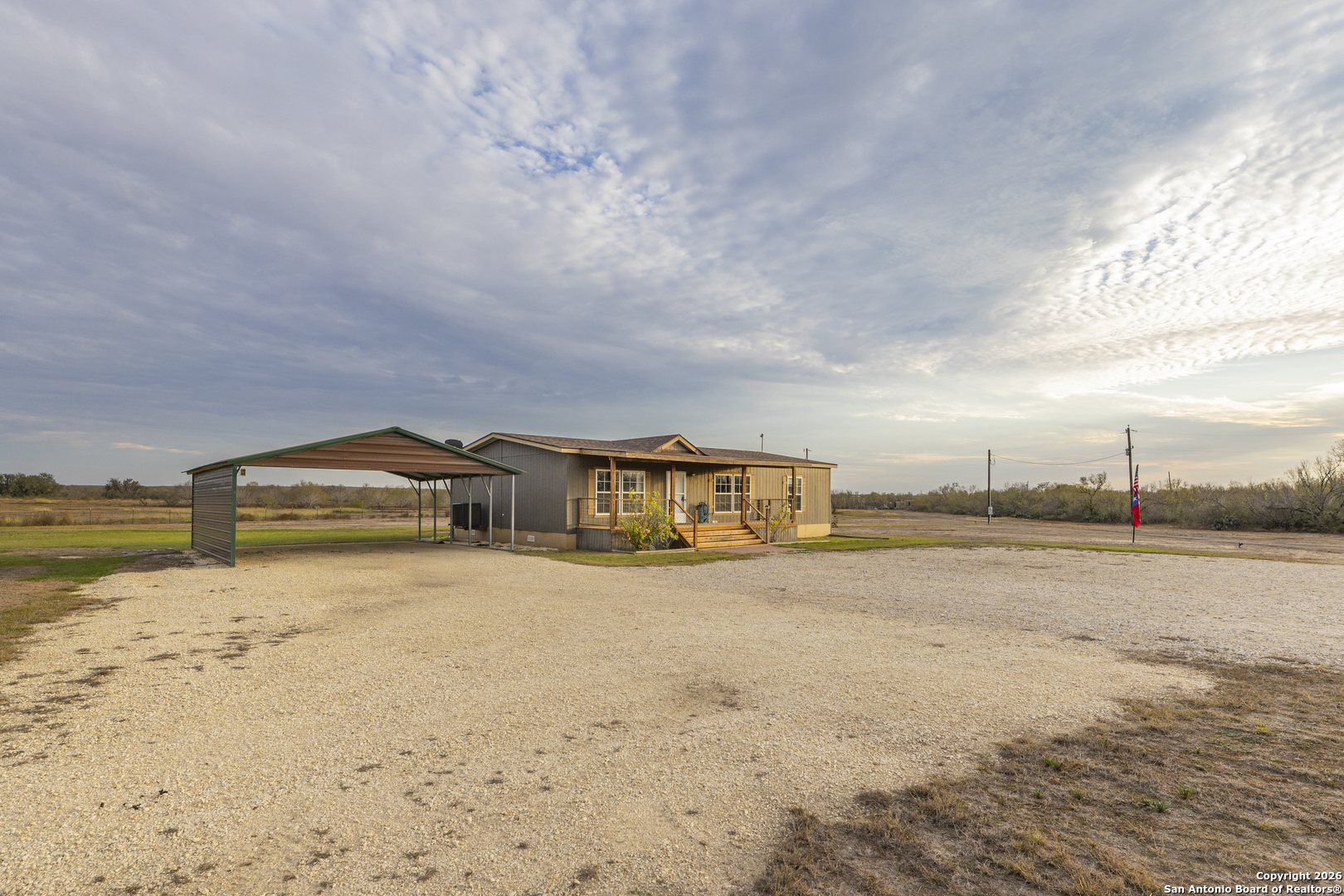 300 Private Road 2743