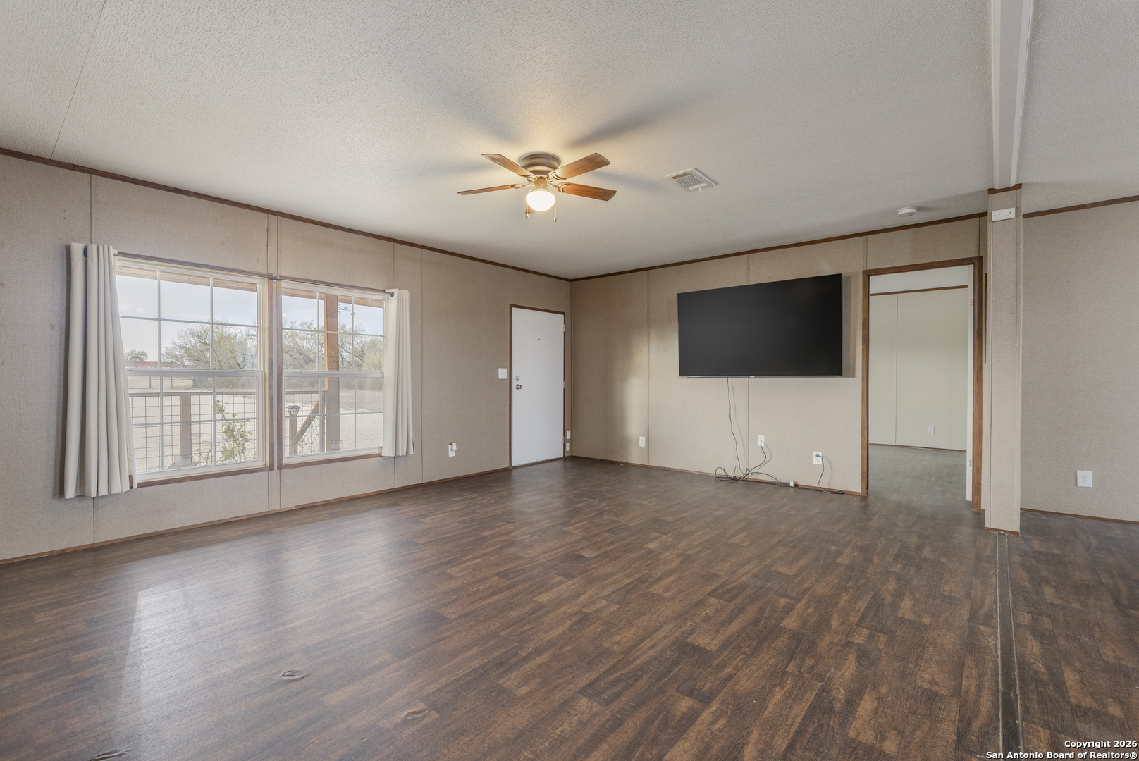 300 Private Road 2743