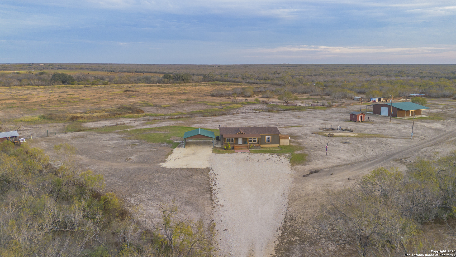 300 Private Road 2743