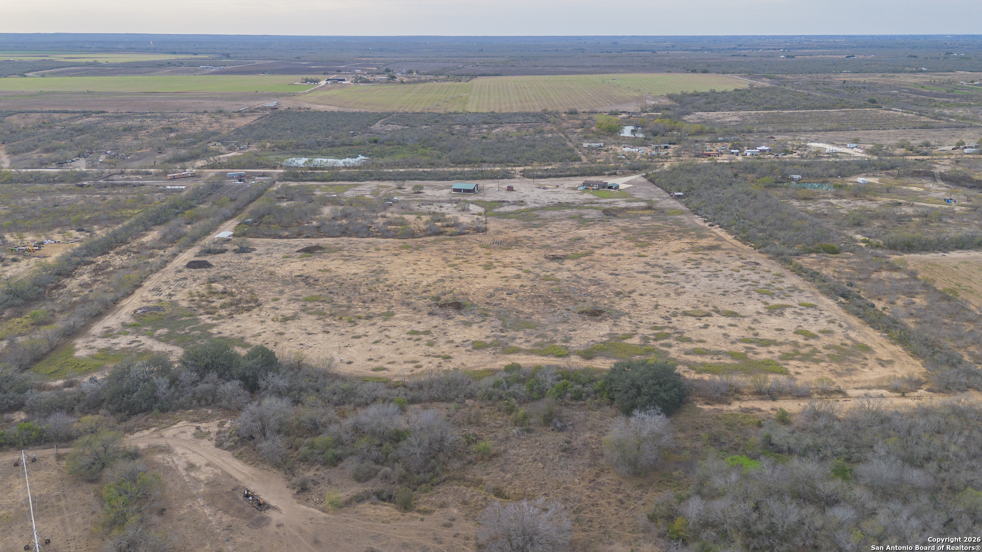 300 Private Road 2743