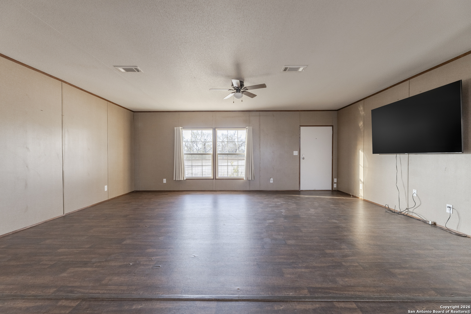 300 Private Road 2743